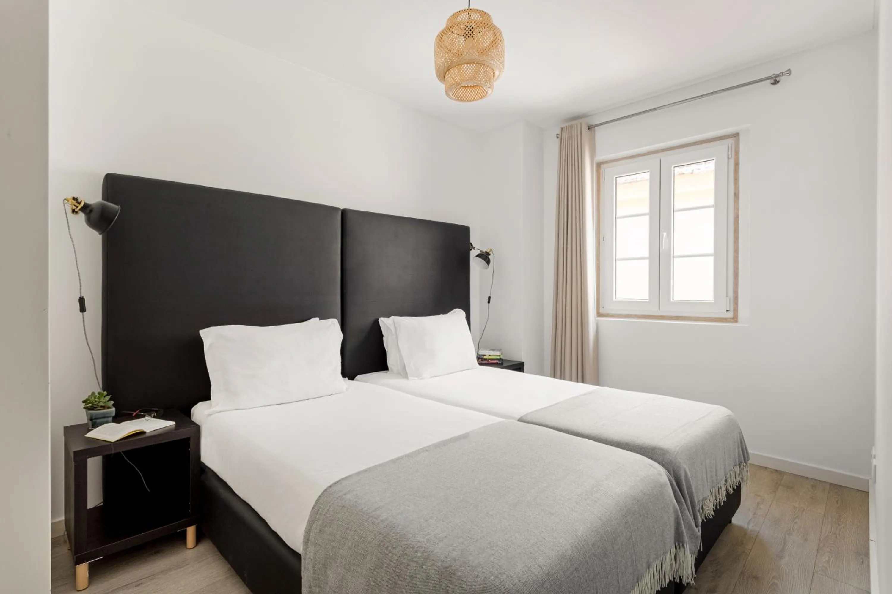 Bed in Atalaia Prime Apartments at Bairro Alto