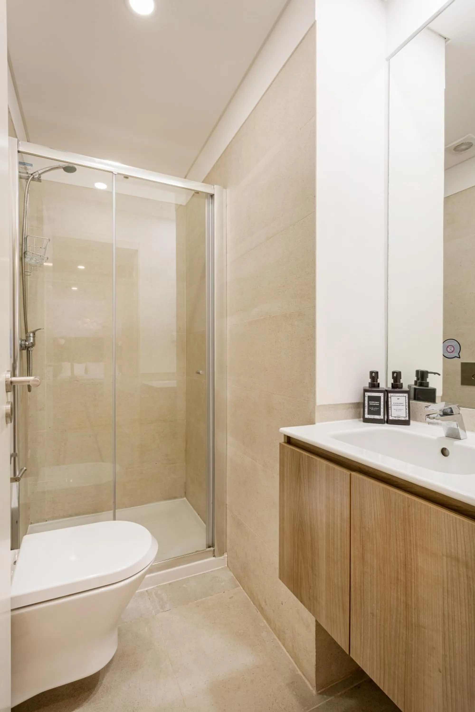 Shower in Atalaia Prime Apartments at Bairro Alto