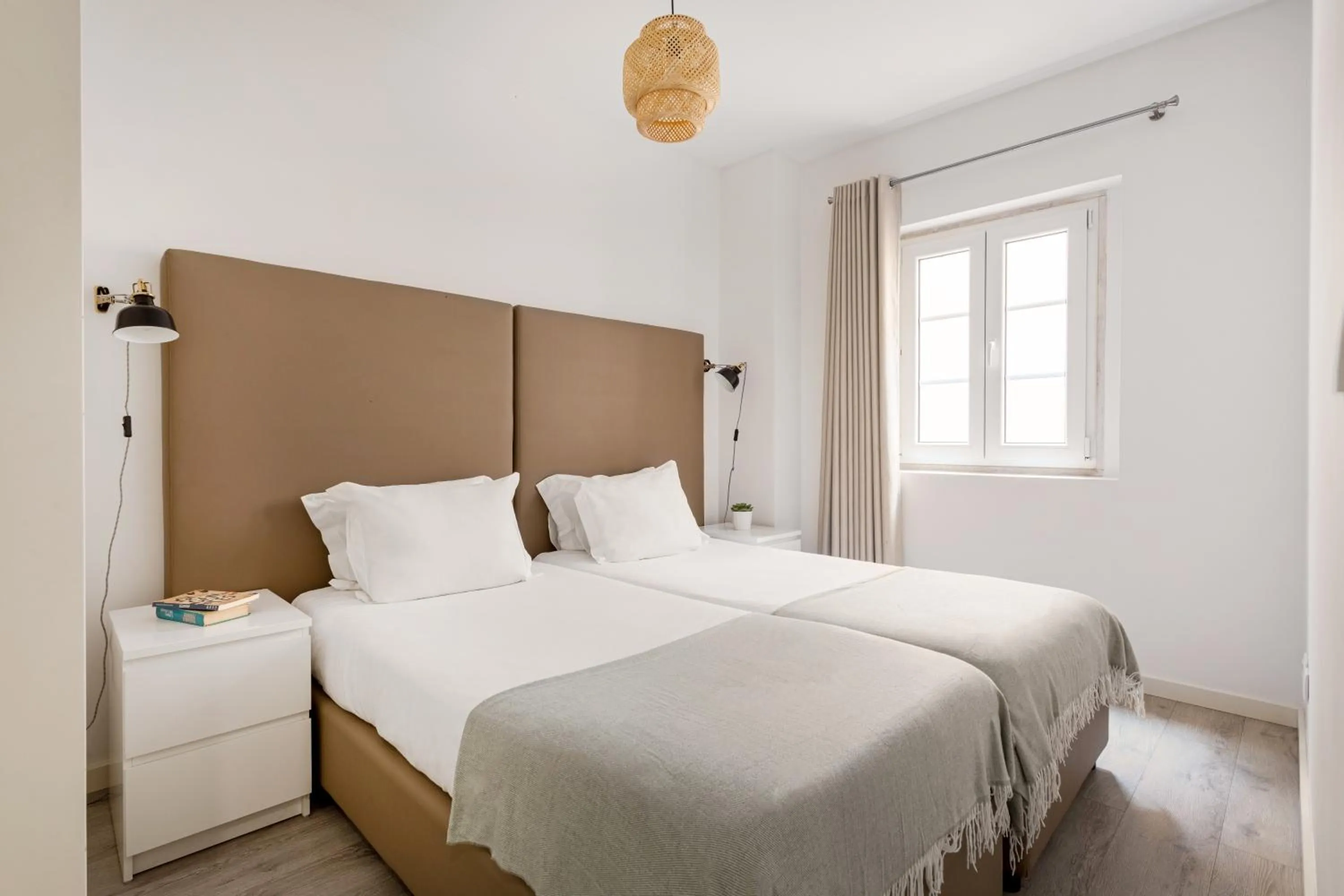 Bed in Atalaia Prime Apartments at Bairro Alto