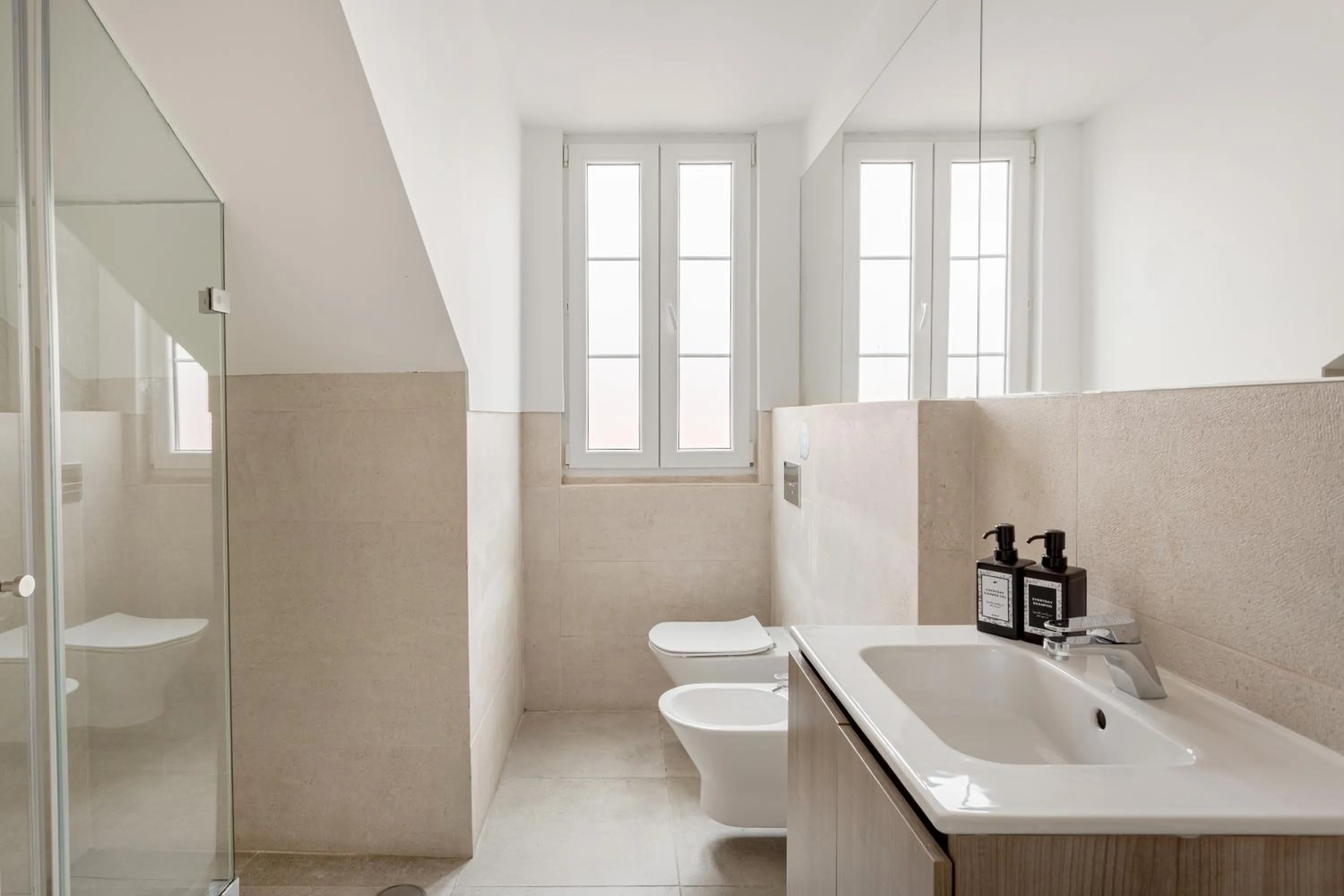 Shower in Atalaia Prime Apartments at Bairro Alto