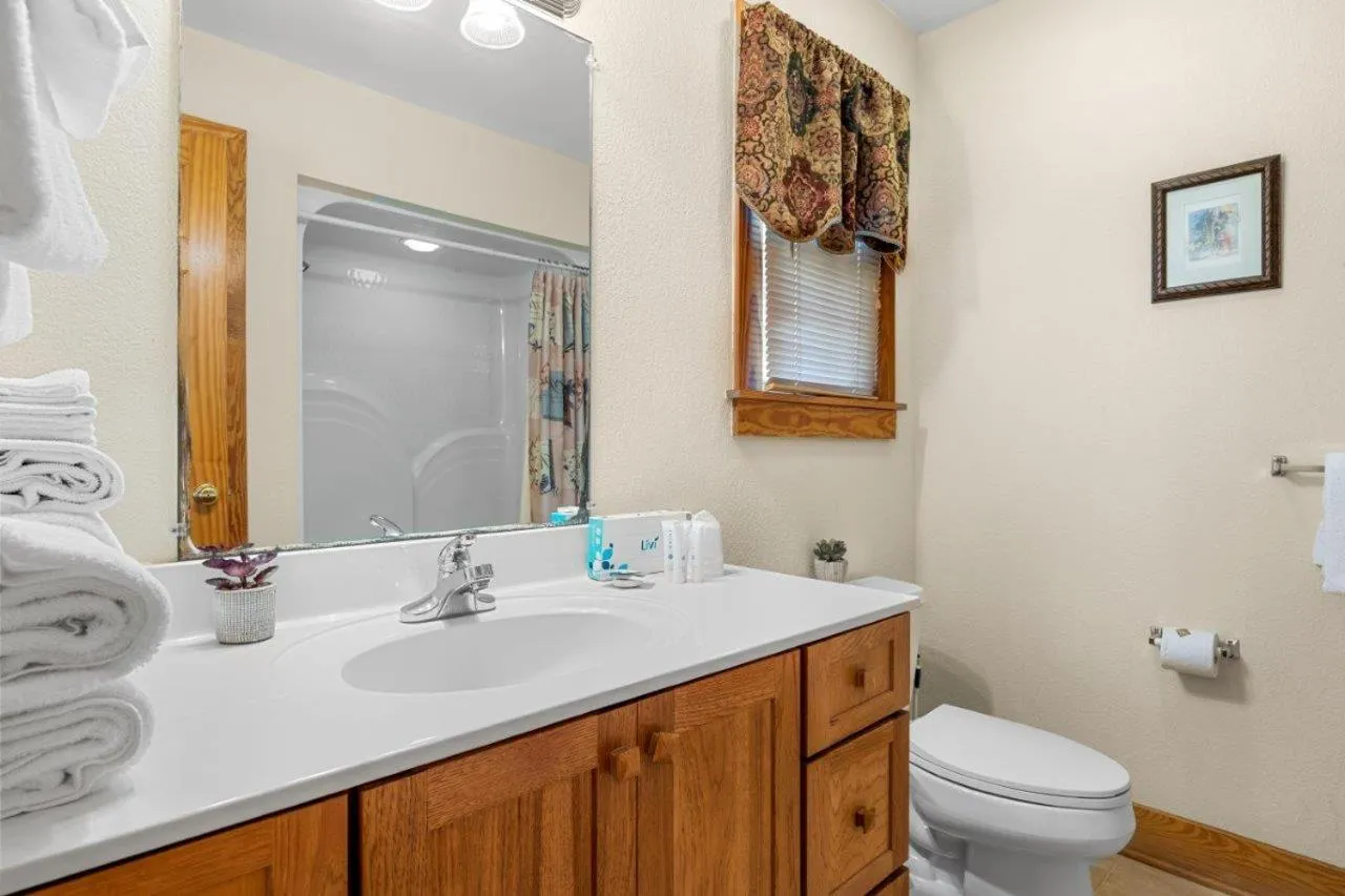 Poplar Point Condo Unit 12B by Eden Crest