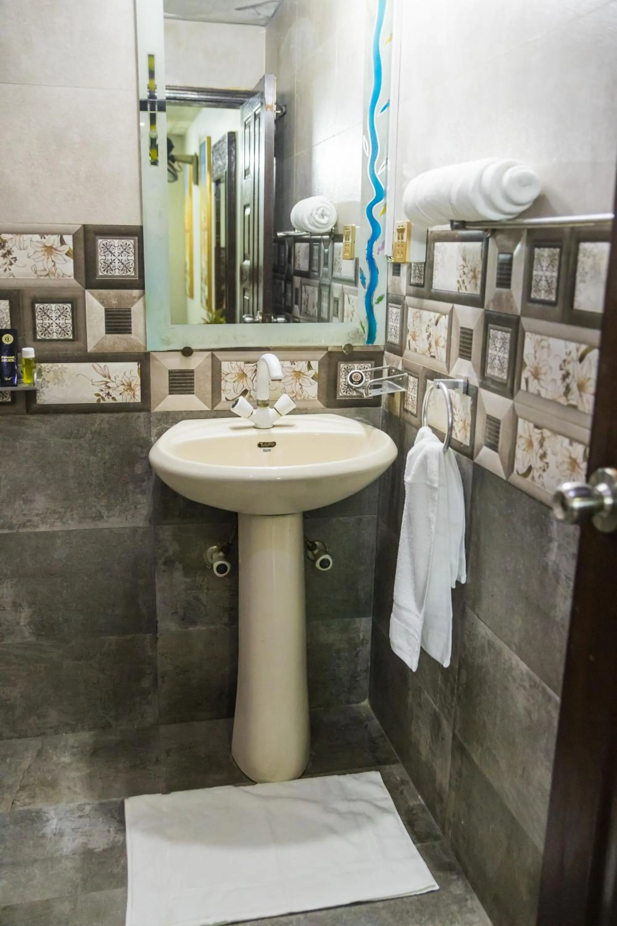 Diplomat Fort Boutique Hotel