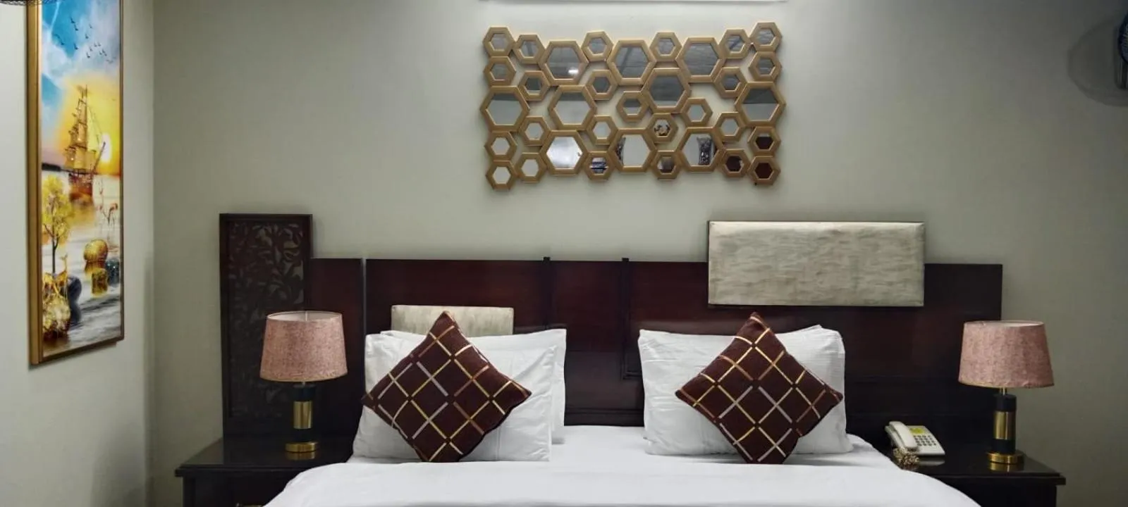 Bed in Diplomat Fort Boutique Hotel