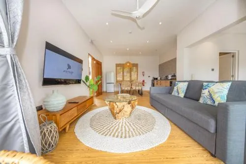 TV and multimedia in Anse Boudin Chalets