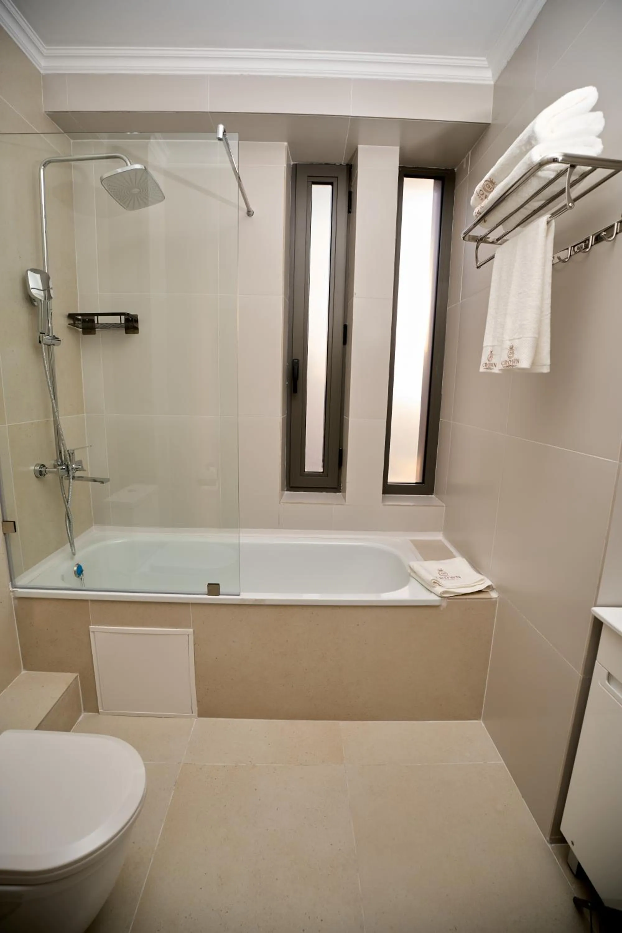 Shower in Crown Hotel