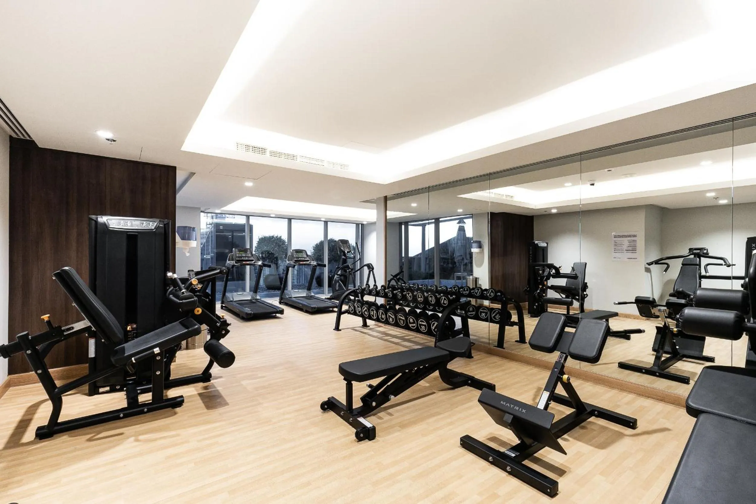 Fitness centre/facilities in GLOBALSTAY J One Tower Apartments at Pearl of UAE