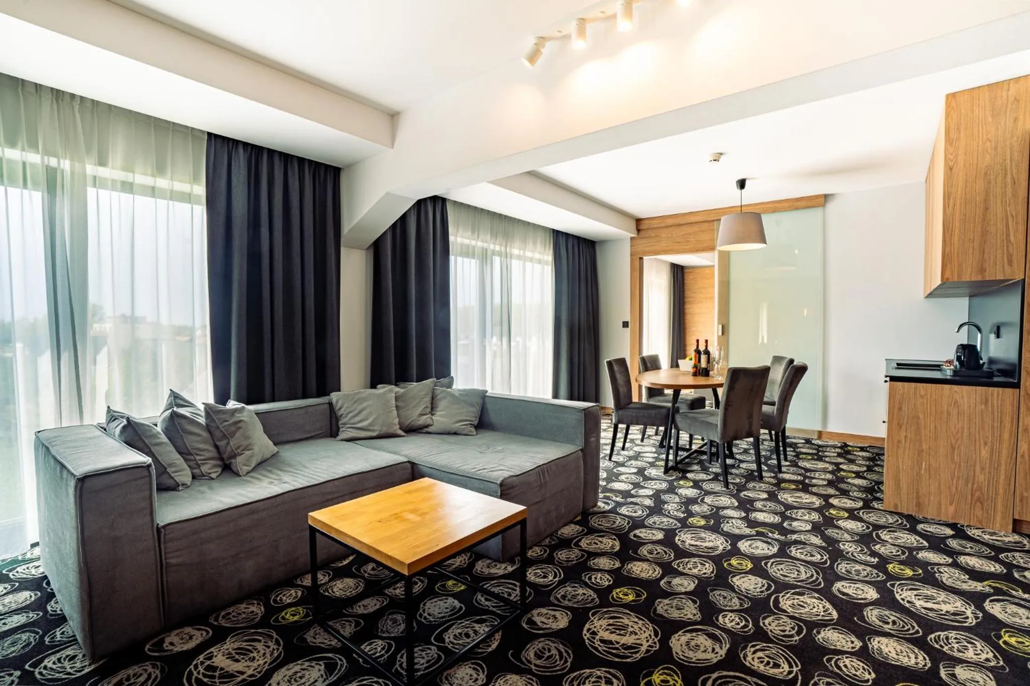 Communal lounge/ TV room in Mielenko & Spa ex Baltin Hotel