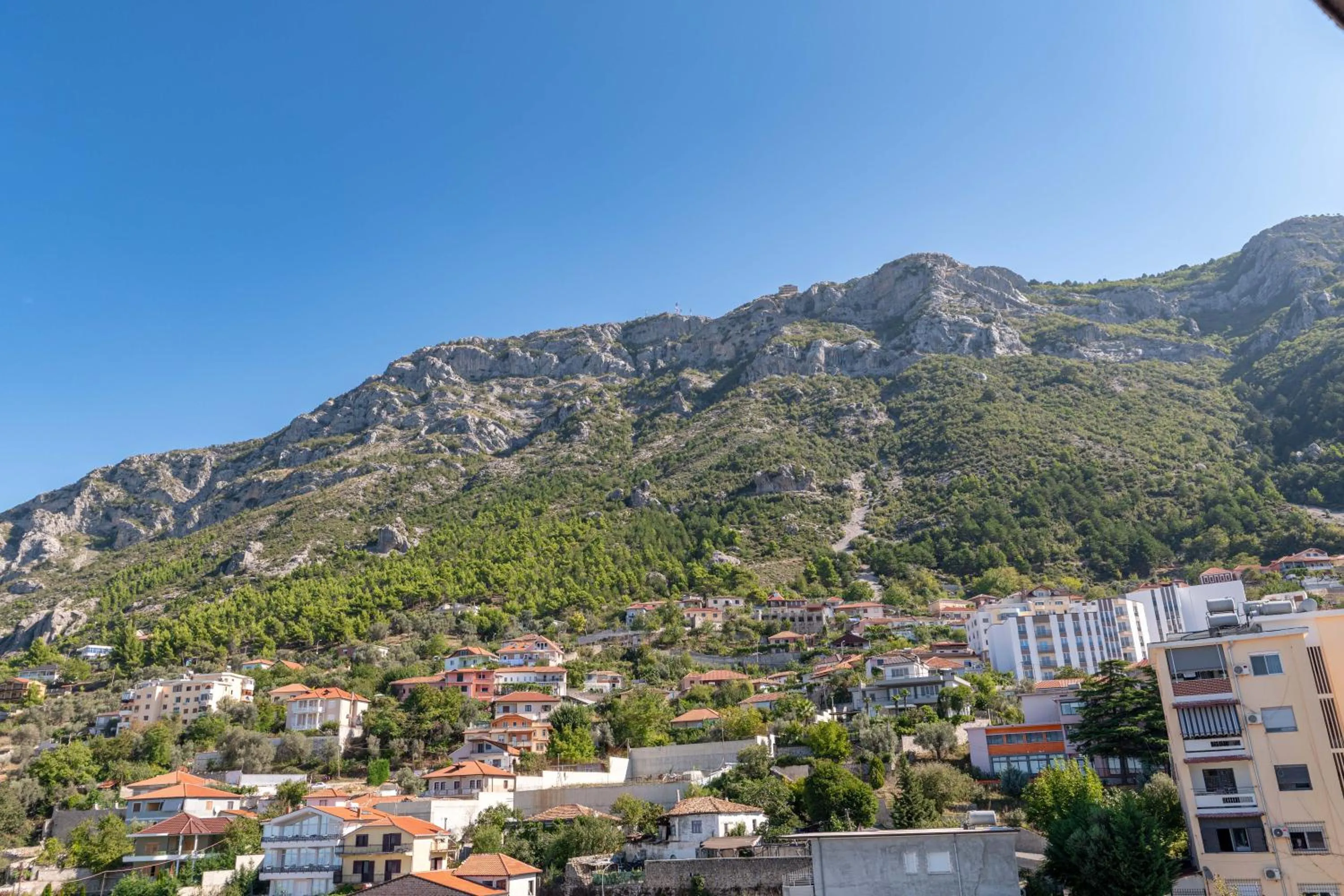 Nearby landmark in Hotel Dior