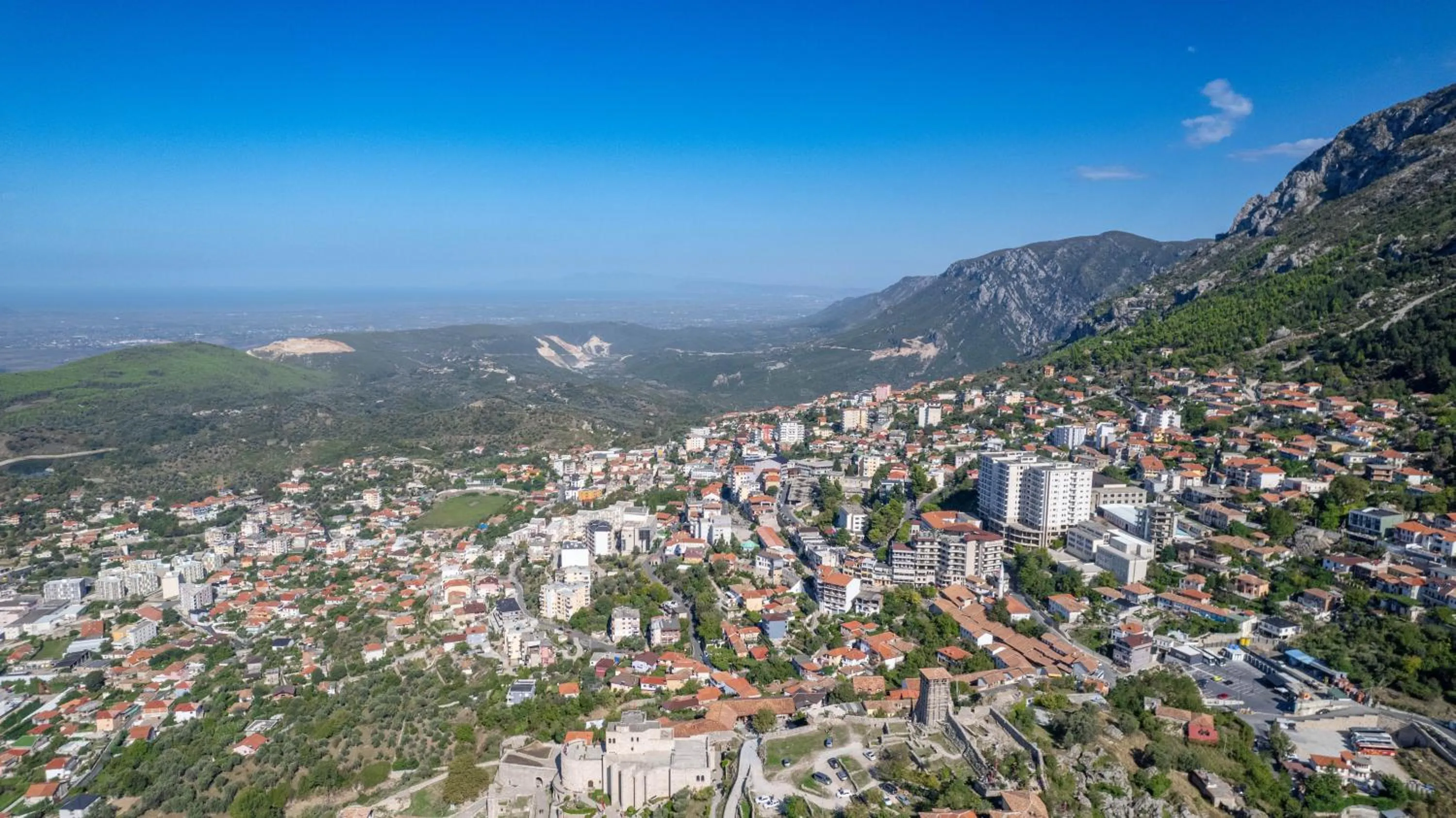 Nearby landmark in Hotel Dior