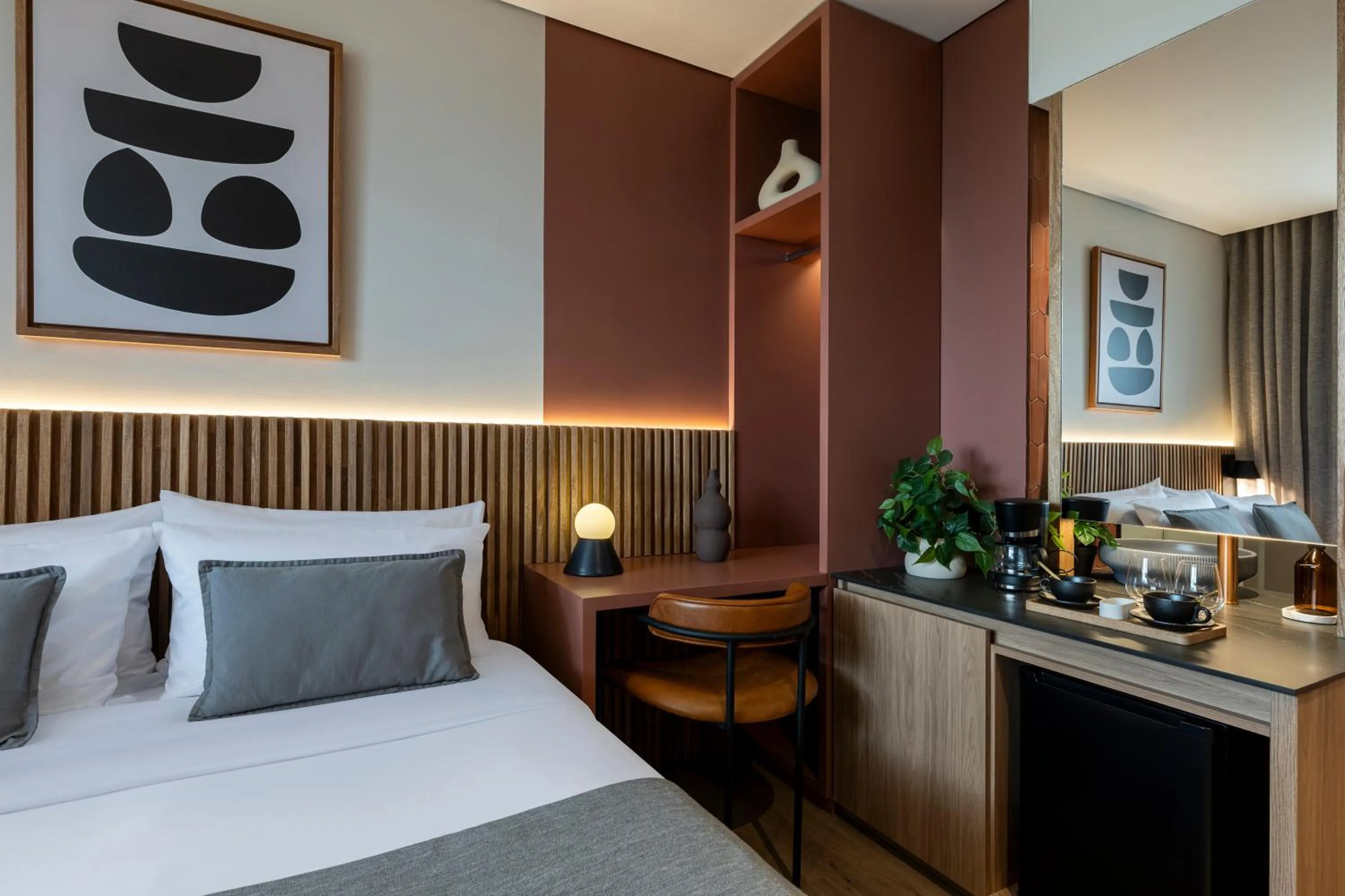 Photo of the whole room, Bed in Heiss Hotel By Jalo