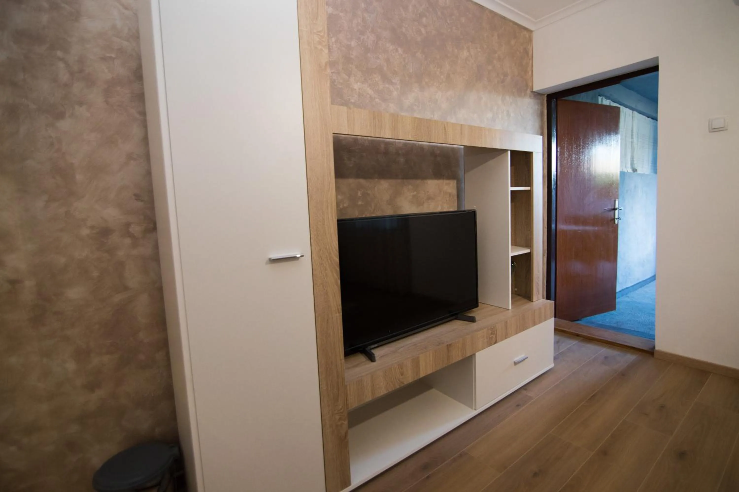 Apartment with Terrace - single occupancy in Apartman Božur