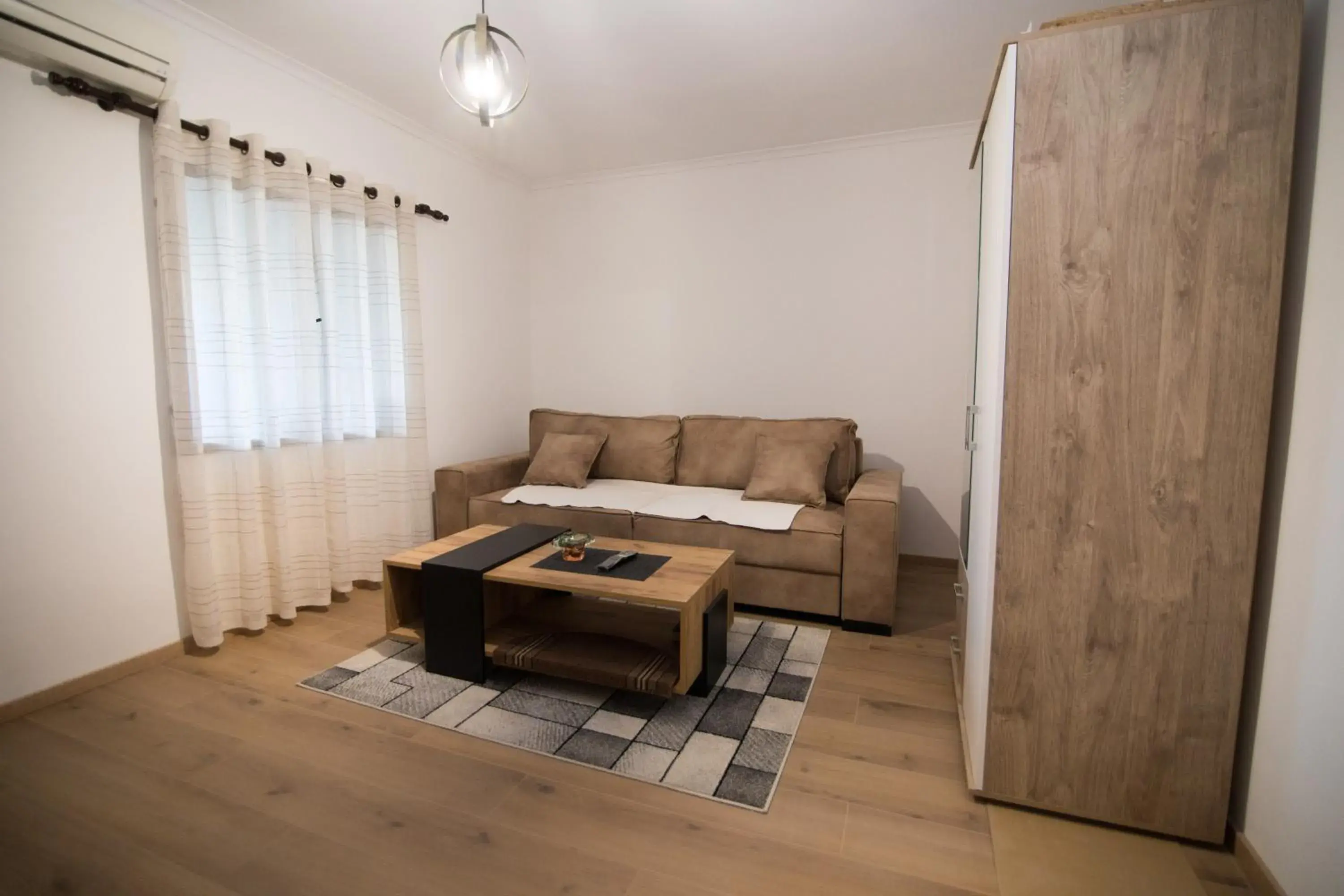 Apartment with Terrace - single occupancy in Apartman Božur Apartment with Terrace - single occupancy in Apartman Božur