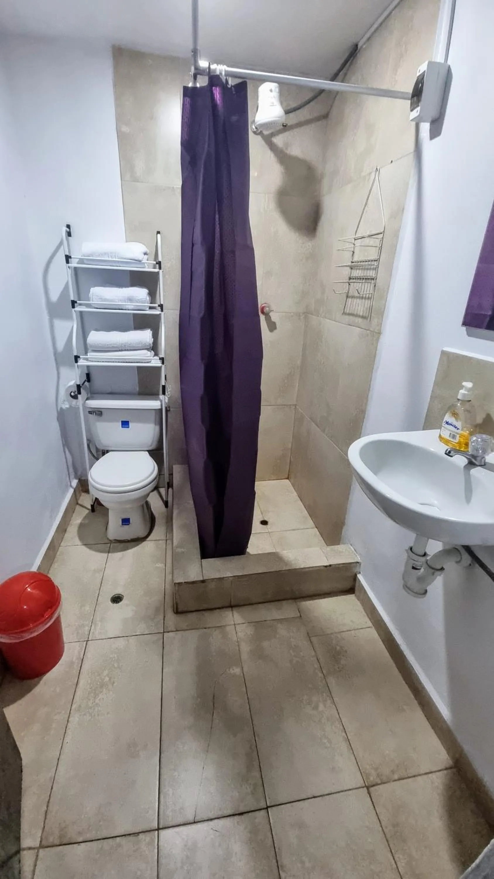 Shower in Mallku Wasi - Lodging Hotel Cusco