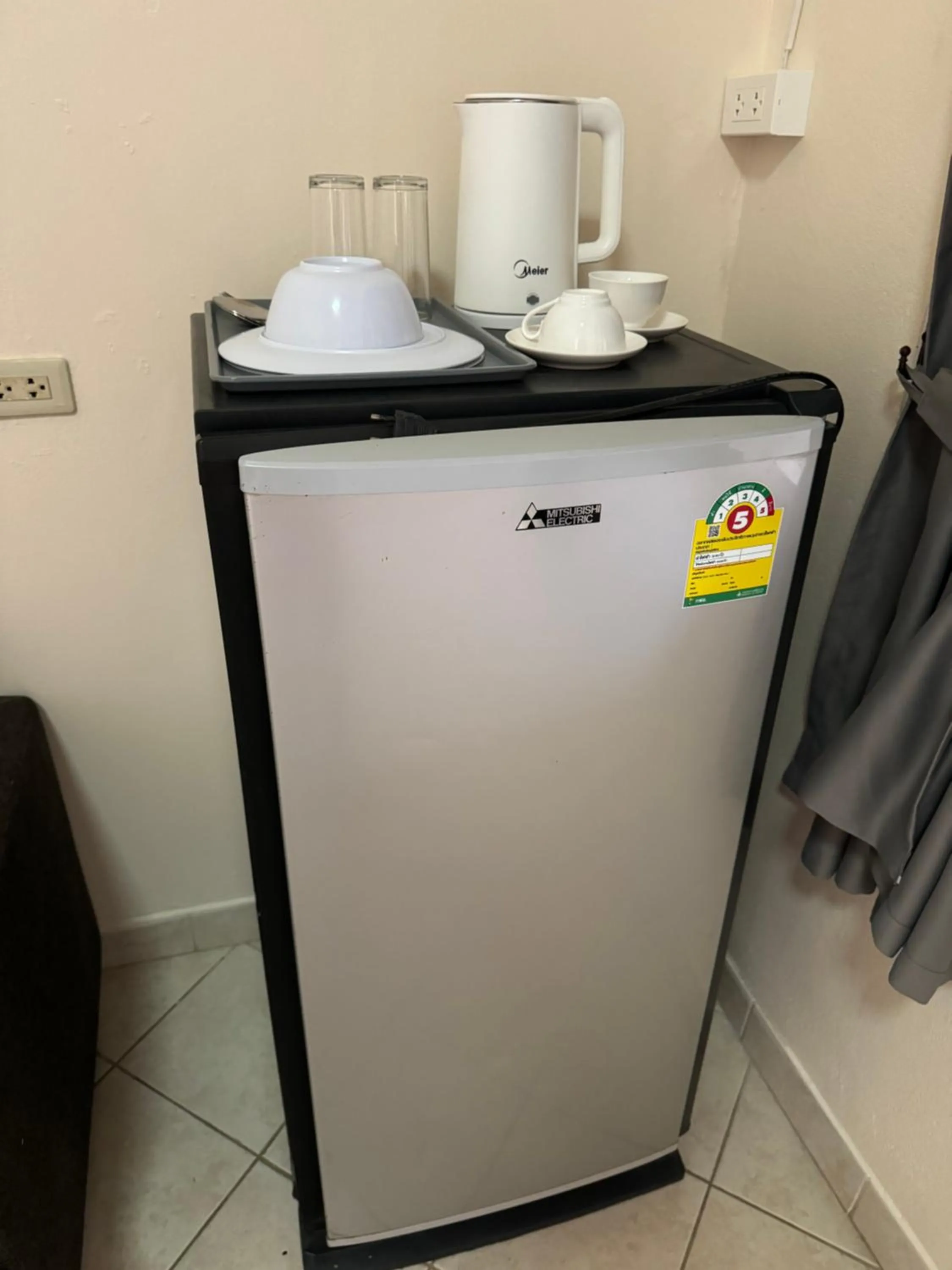 Coffee/tea facilities in Leng Guest House