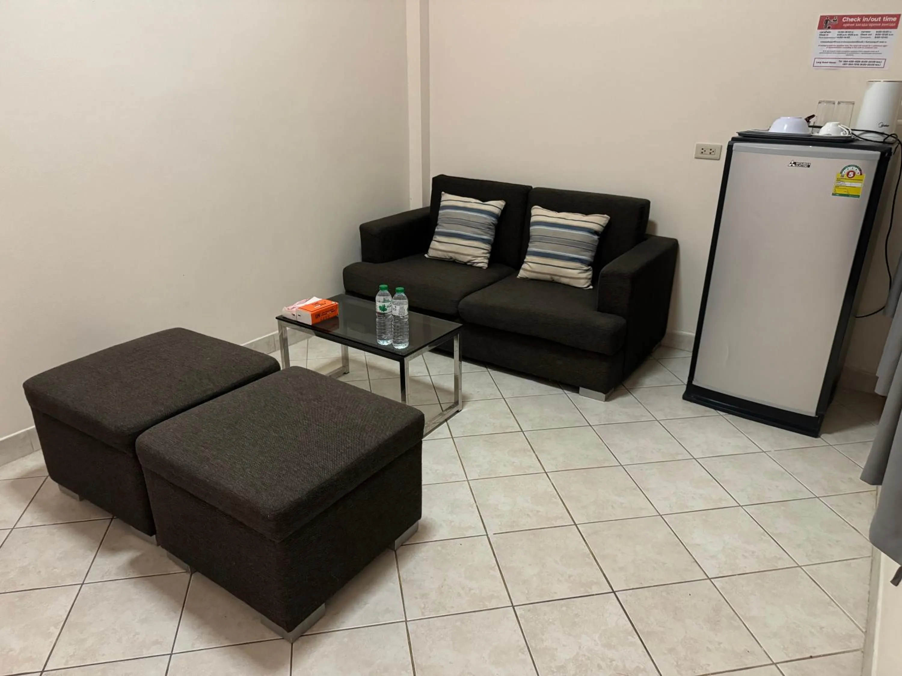 Kitchen or kitchenette in Leng Guest House