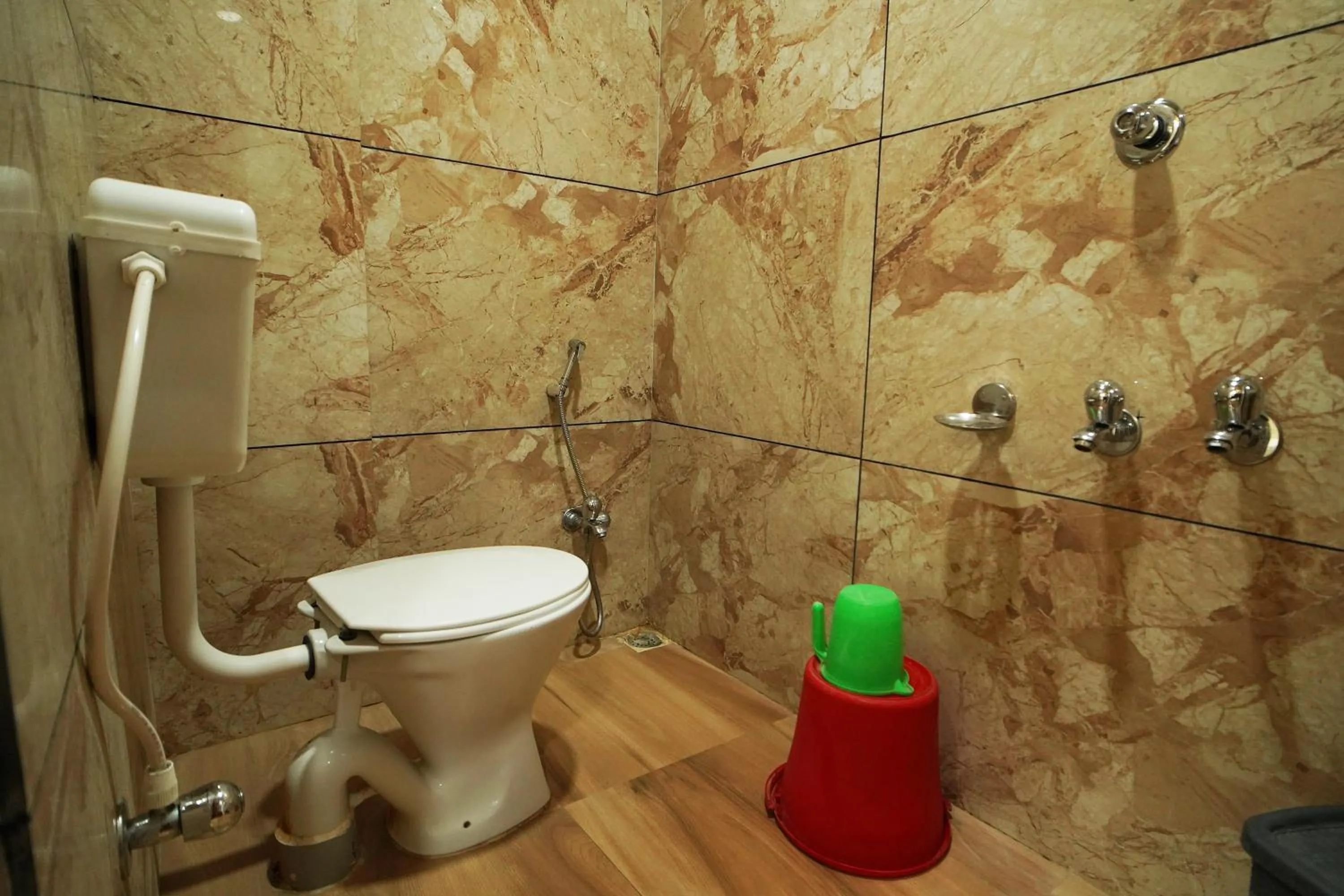 Shower in PS Luxury Hotel