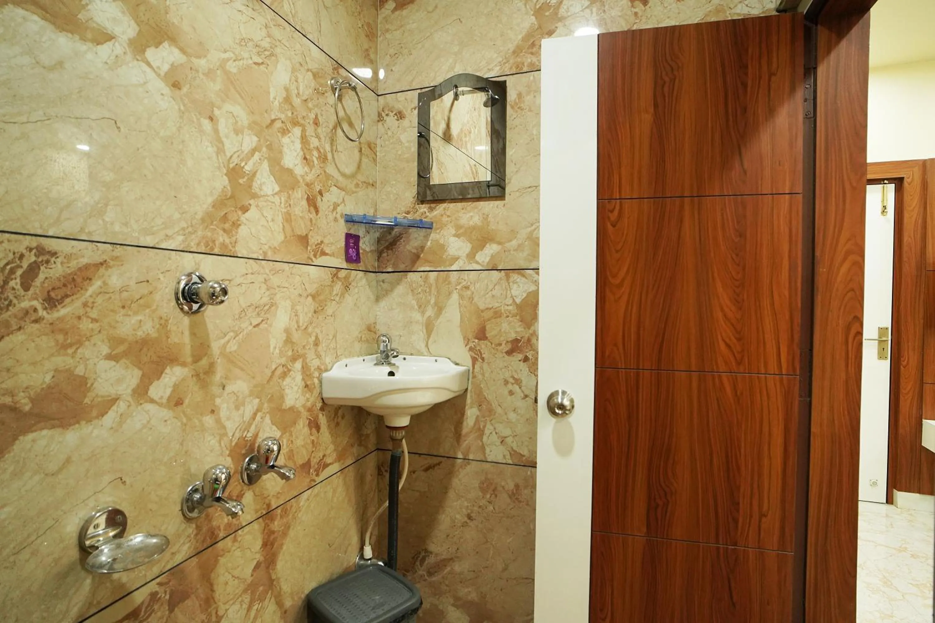 Shower in PS Luxury Hotel