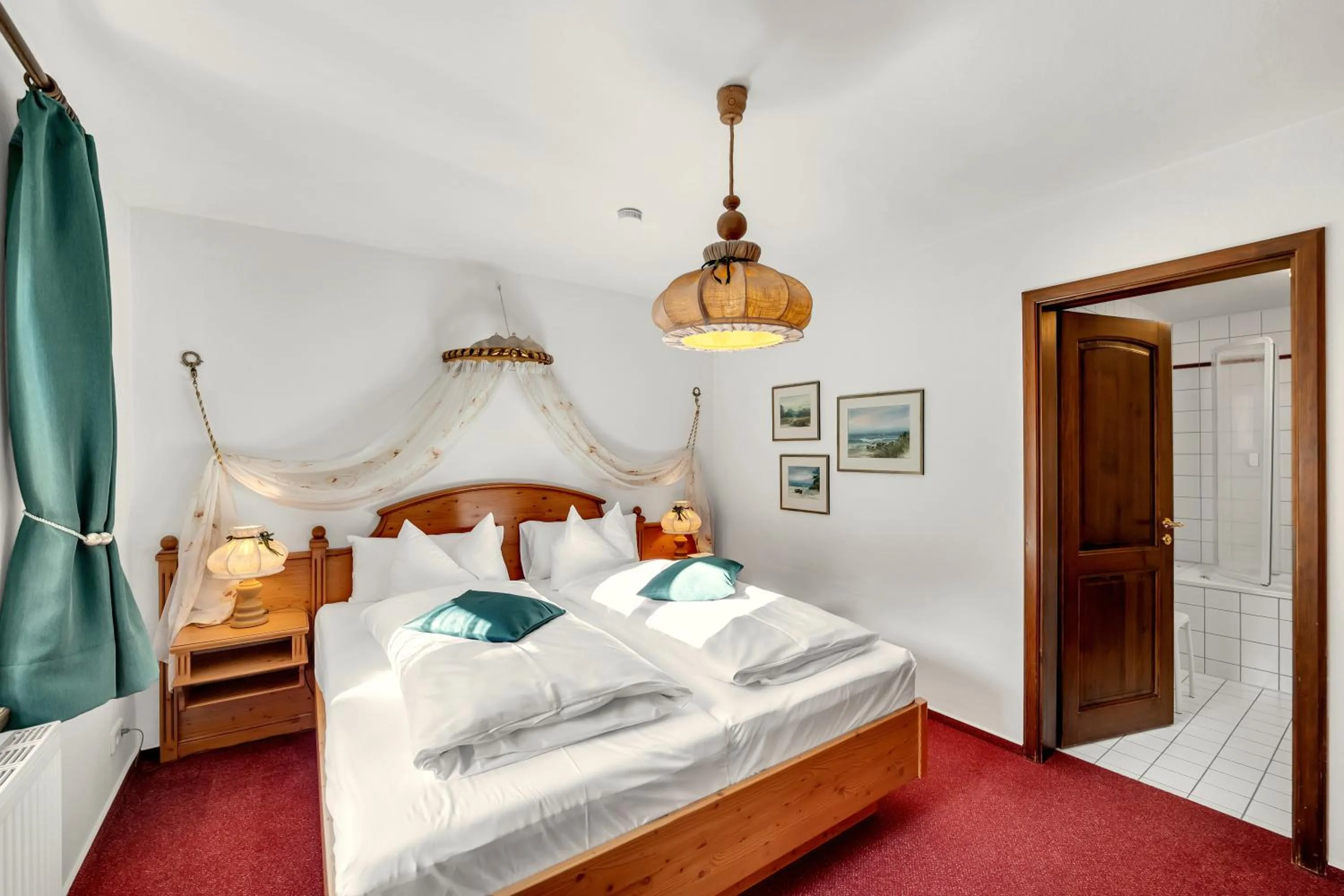 Bed in Artistique Hotel