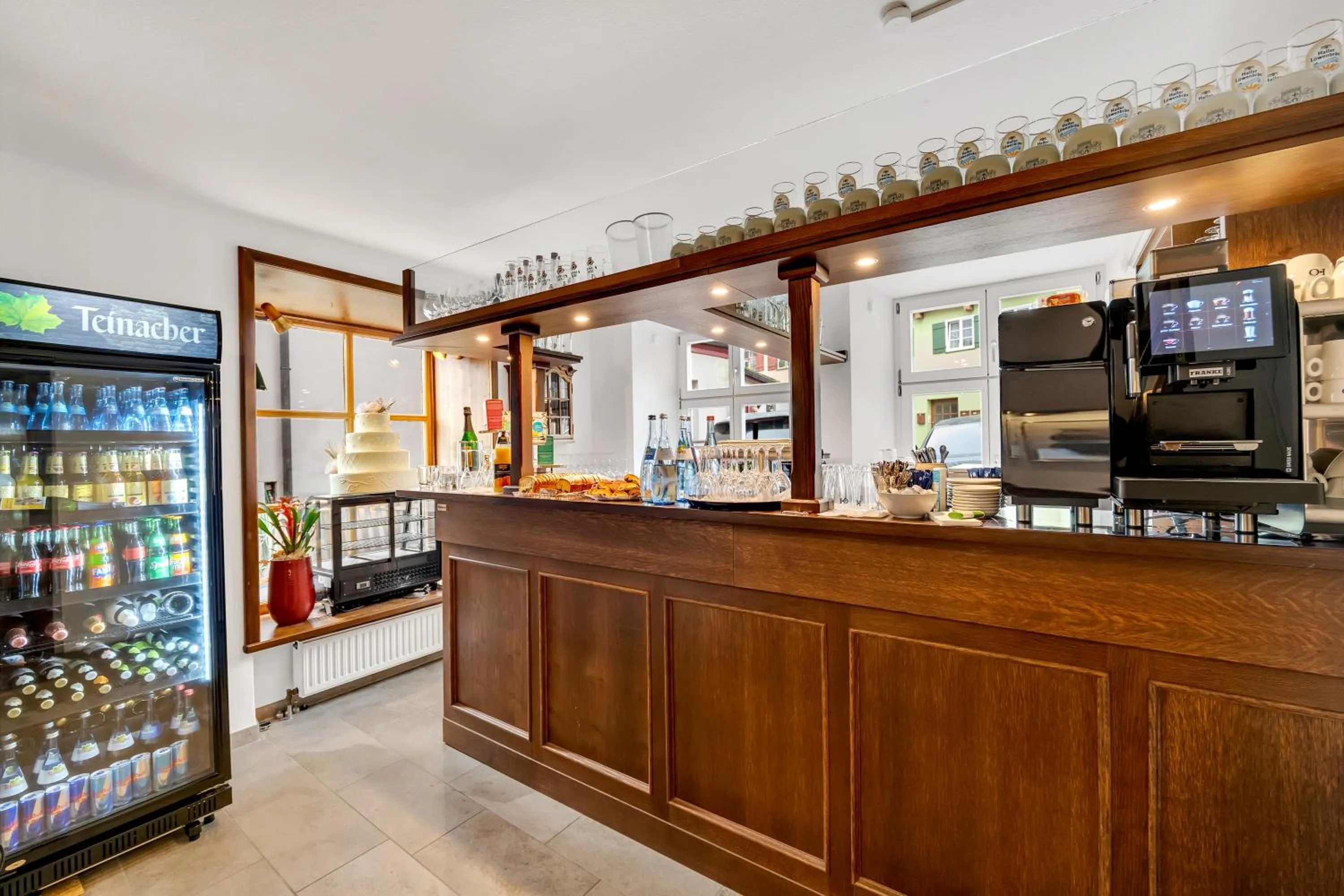 Buffet breakfast in Artistique Hotel