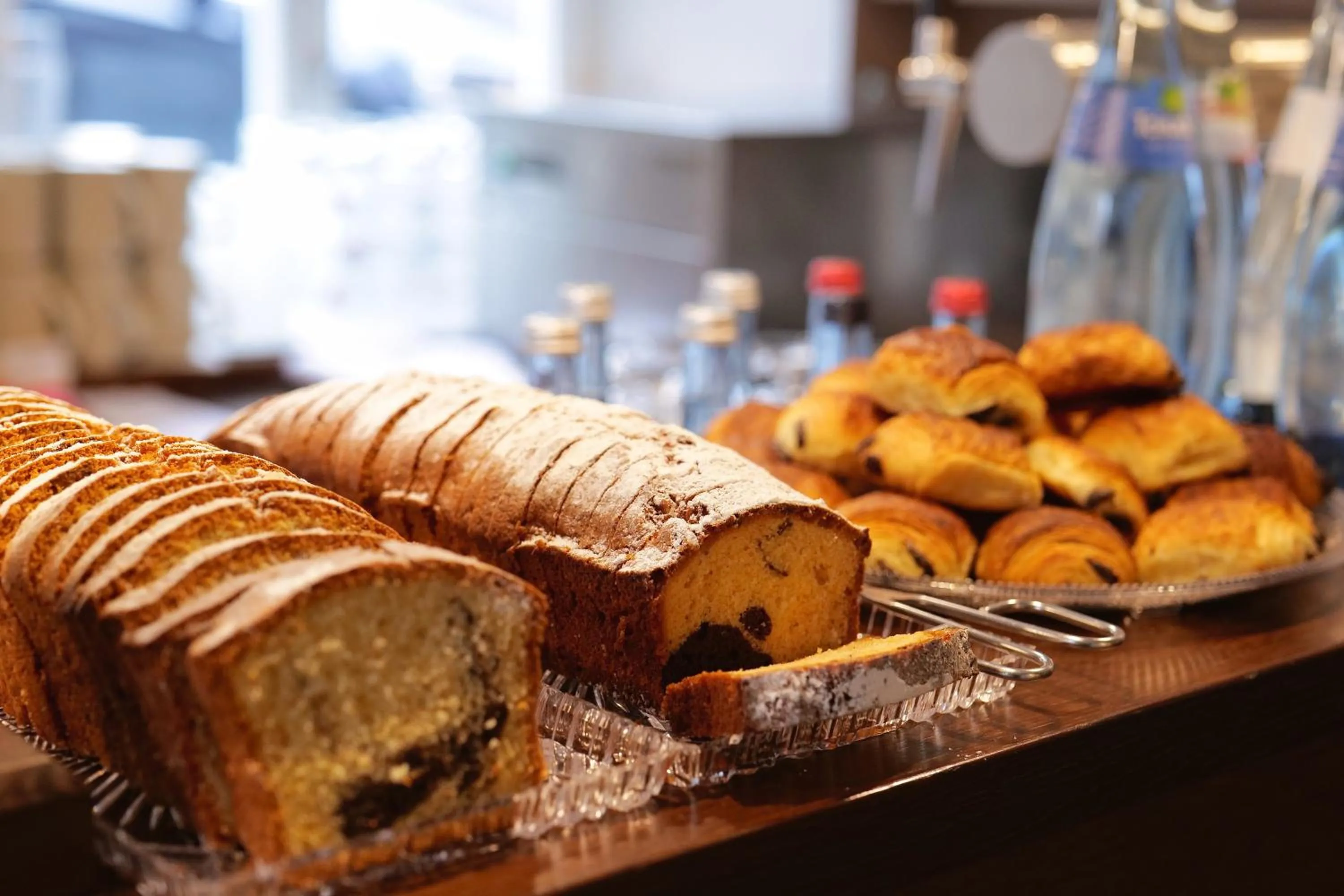 Buffet breakfast in Artistique Hotel