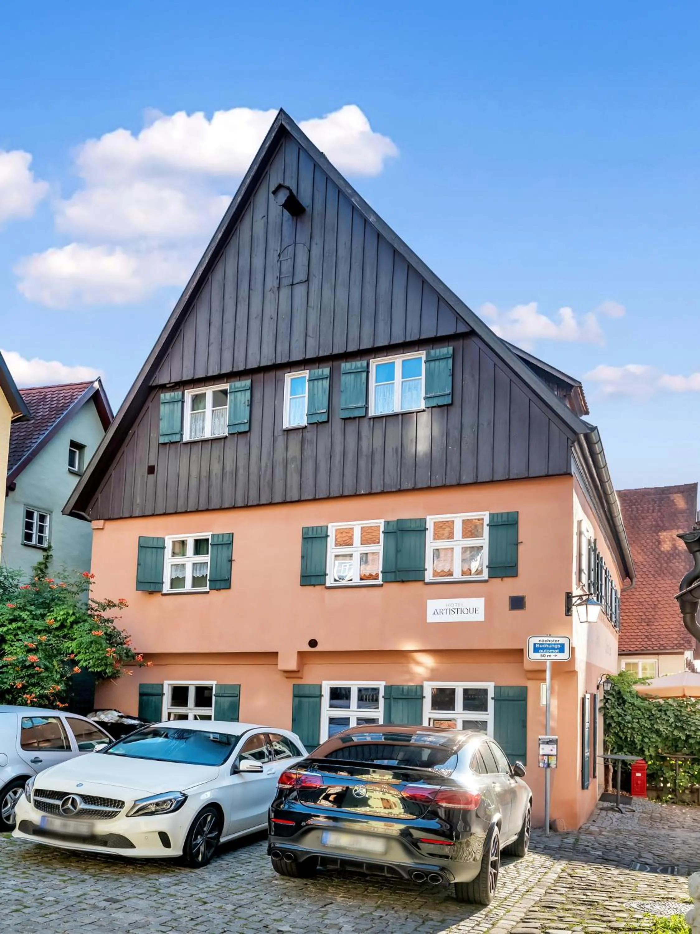 Property building in Artistique Hotel