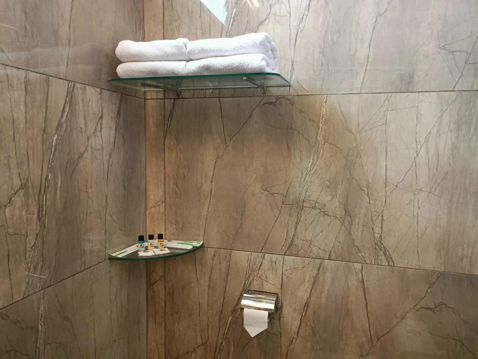 Bathroom in Hotel Dusk and Dawn