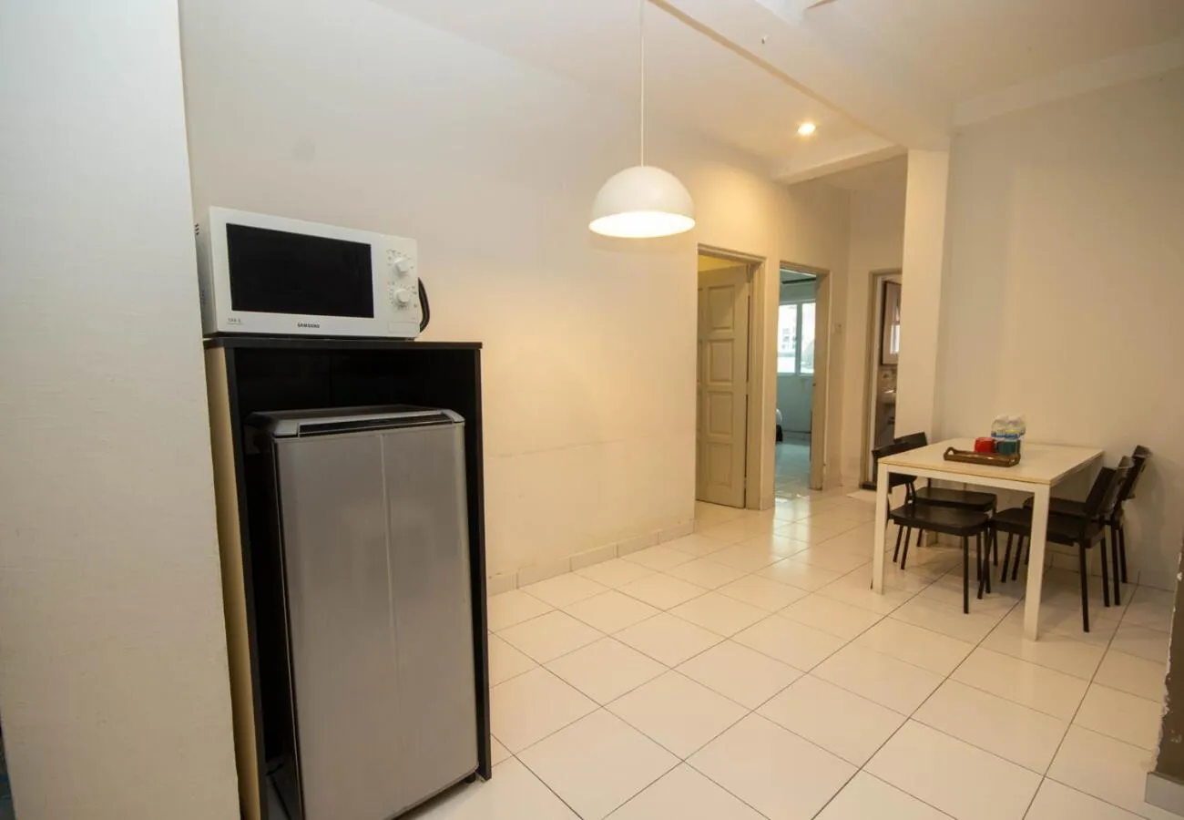 Dining area in JQ Osborne Apartment
