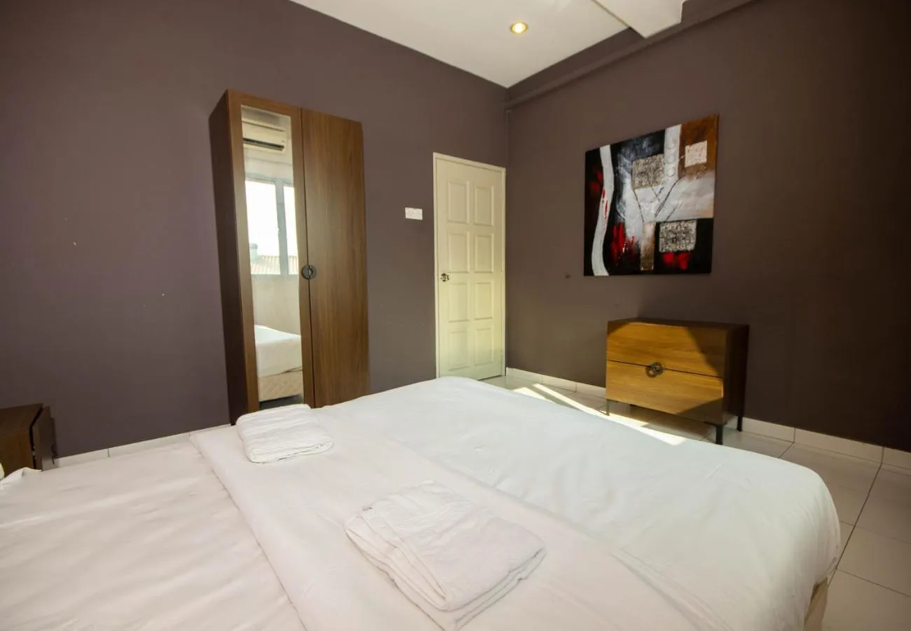 Bed in JQ Osborne Apartment