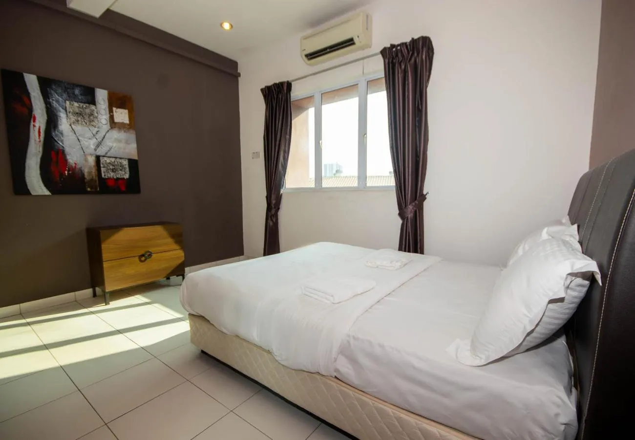 Bed in JQ Osborne Apartment