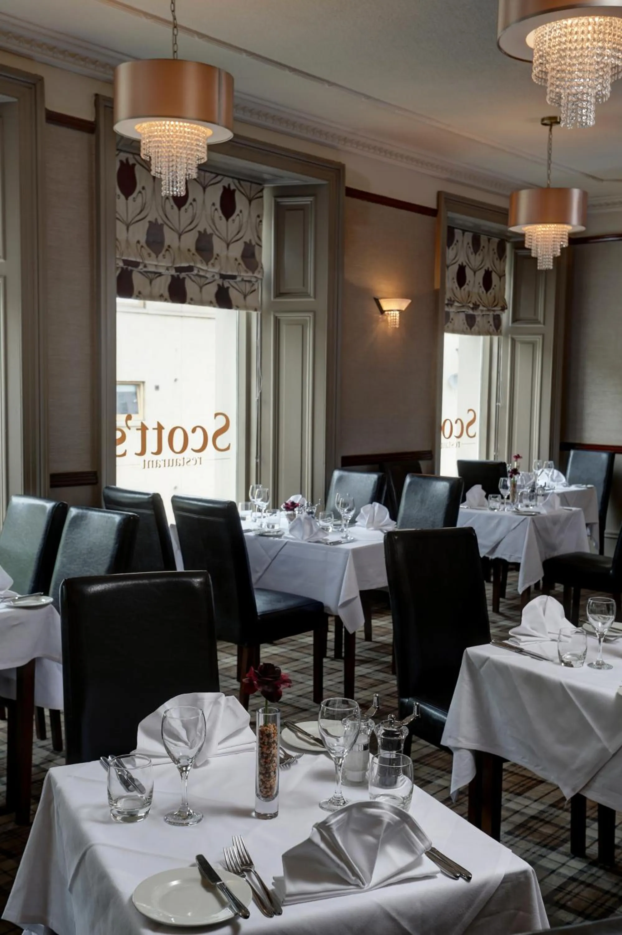 Restaurant/Places to Eat in Best Western Queens Hotel