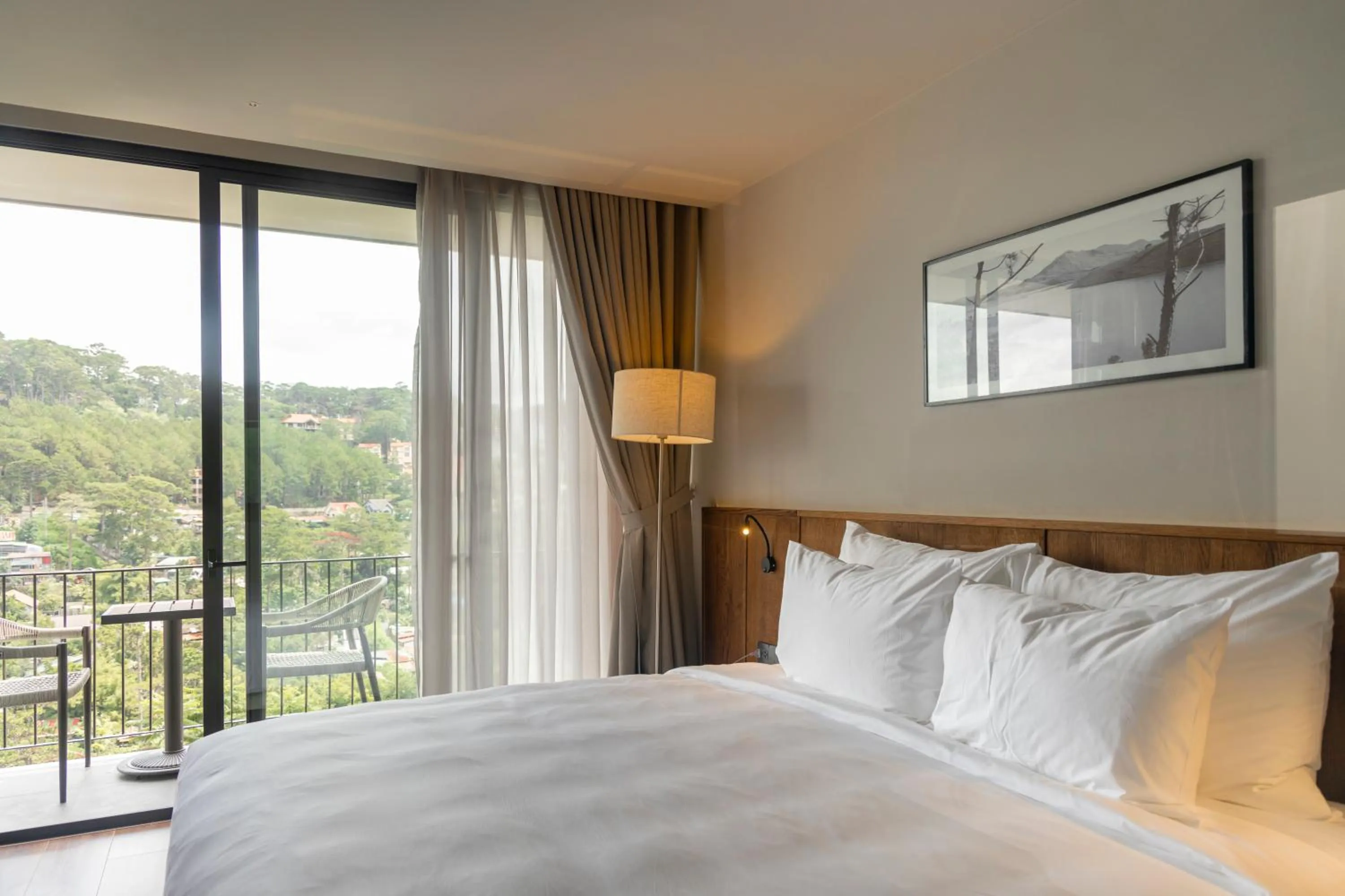 Bed in HLS Dalat Lodge