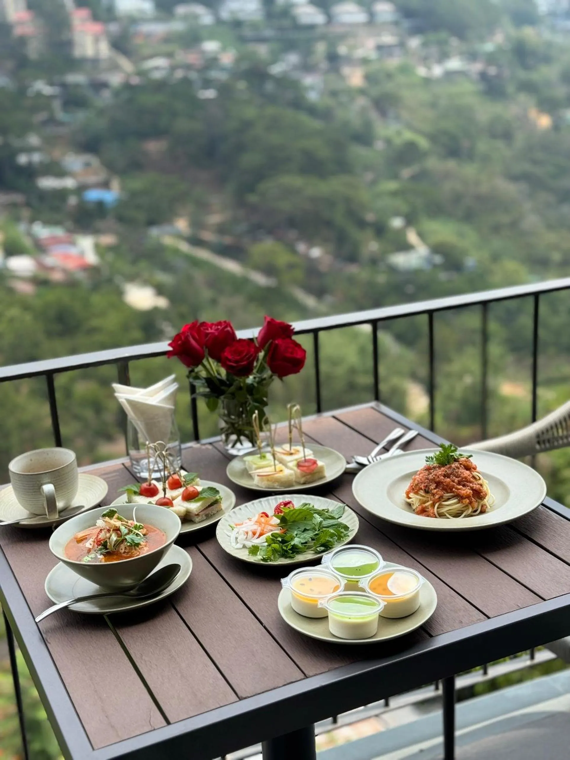 Day in HLS Dalat Lodge