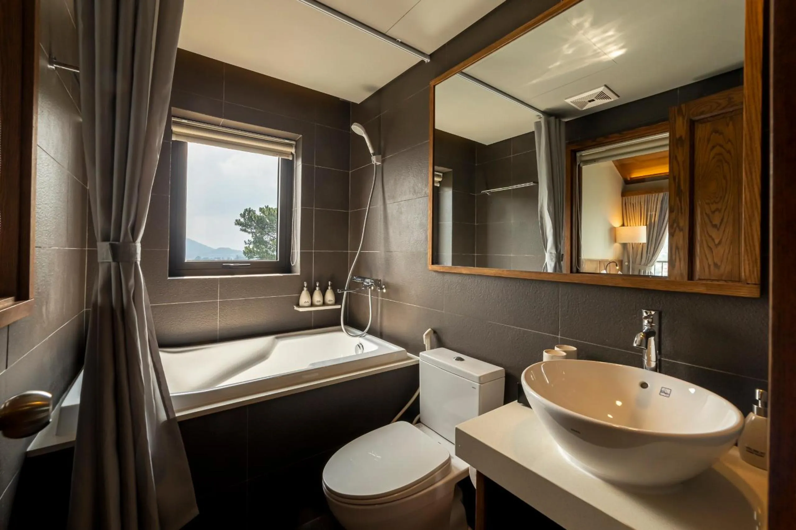 Shower in HLS Dalat Lodge