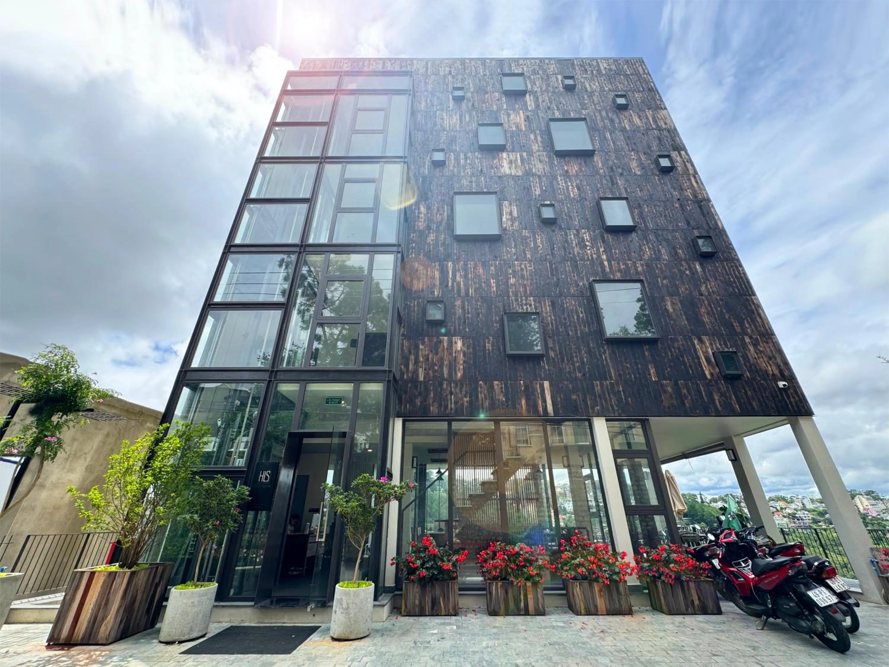 Property building in HLS Dalat Lodge