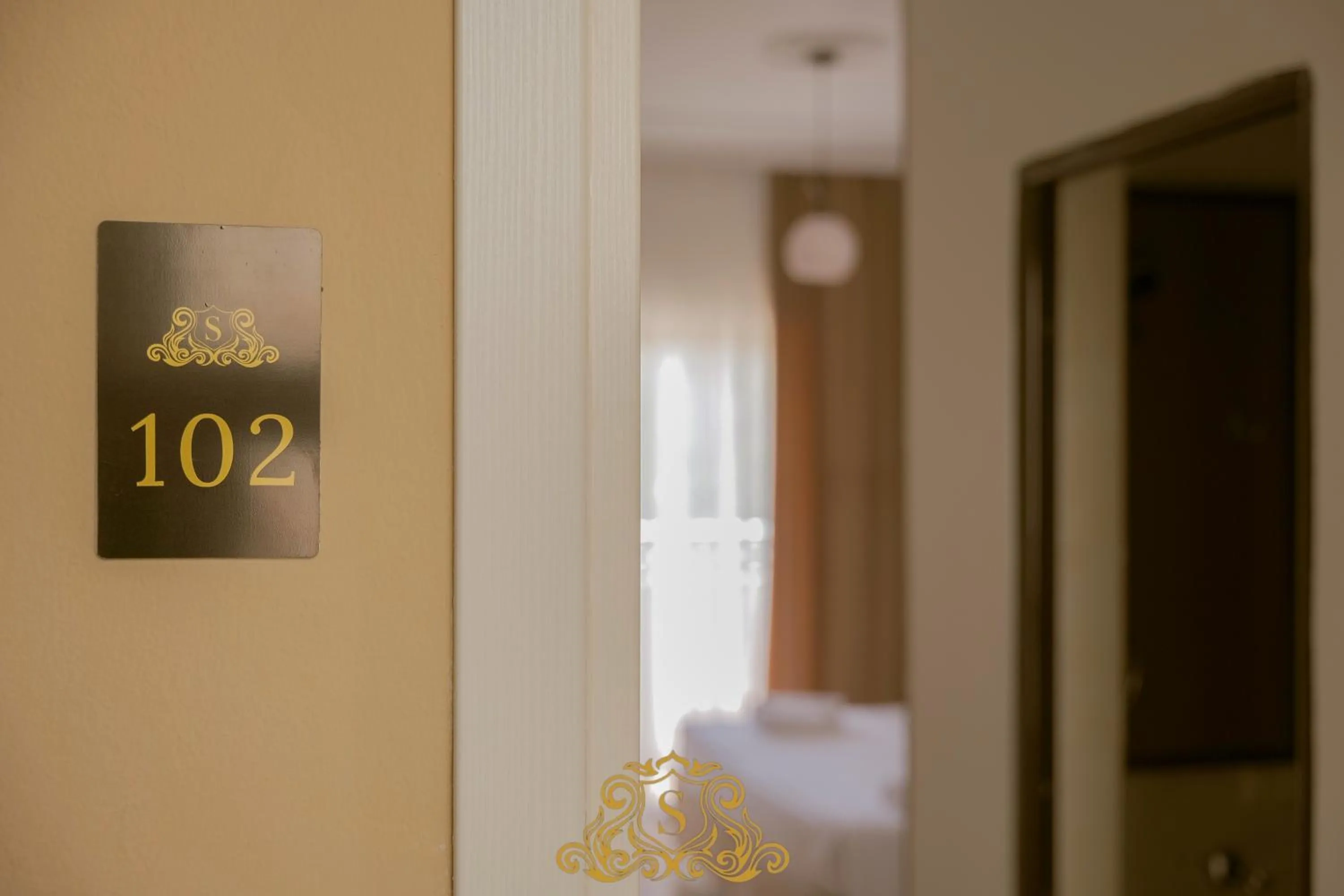 Property logo or sign, Bed in Hotel Sorrente