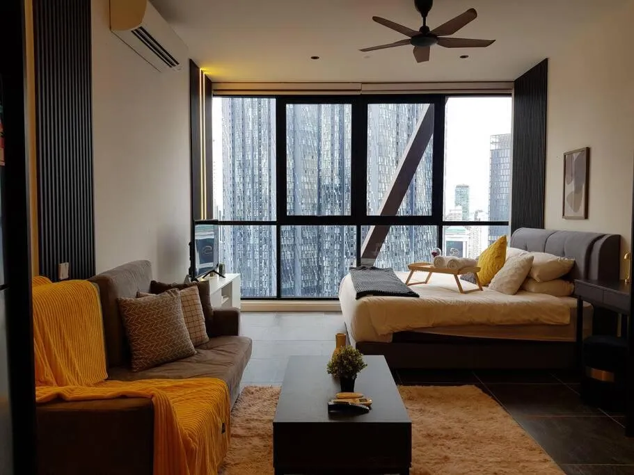 Klcc Suites at Twin Tower