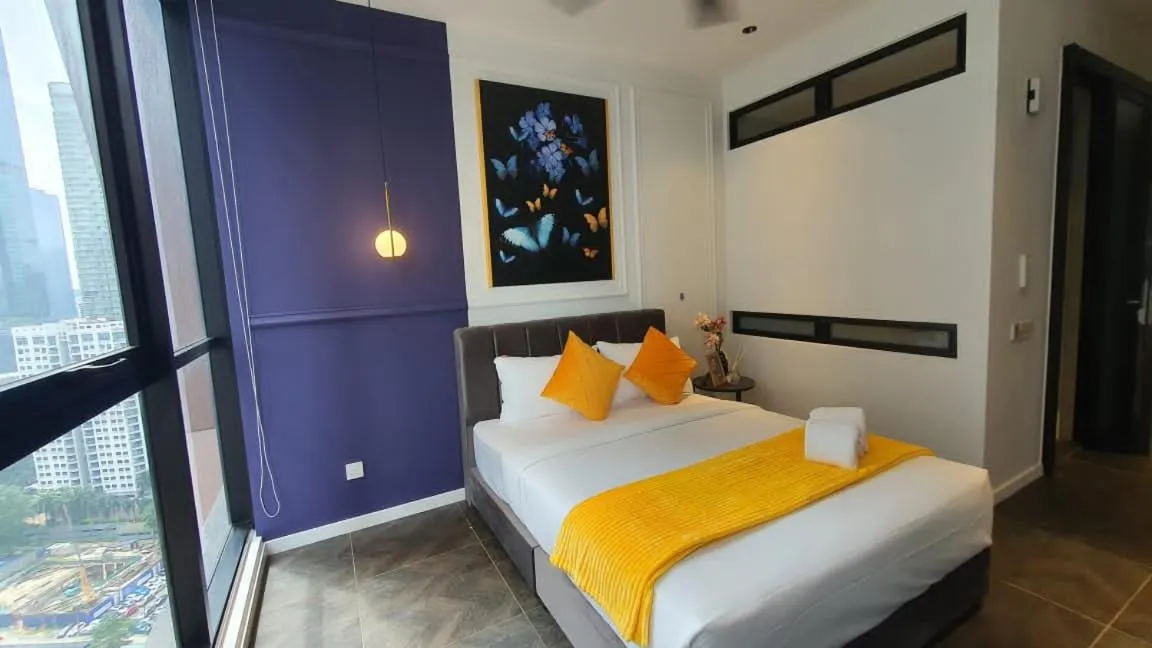 Klcc Suites at Twin Tower