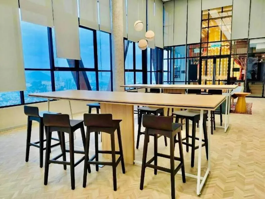 Klcc Suites at Twin Tower