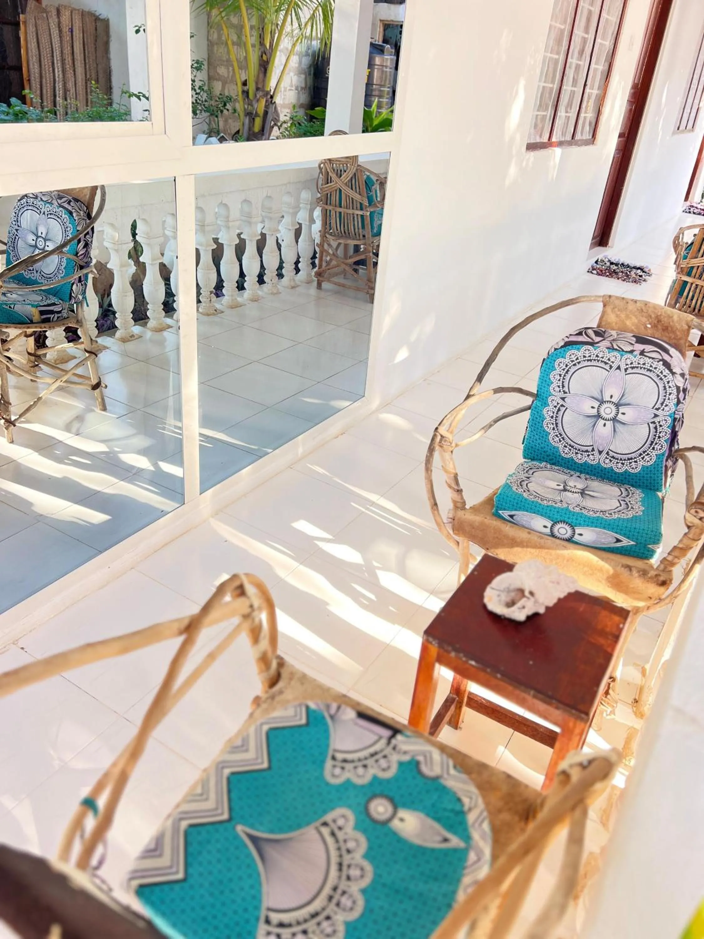 Seating area in Zanzi beach hotel
