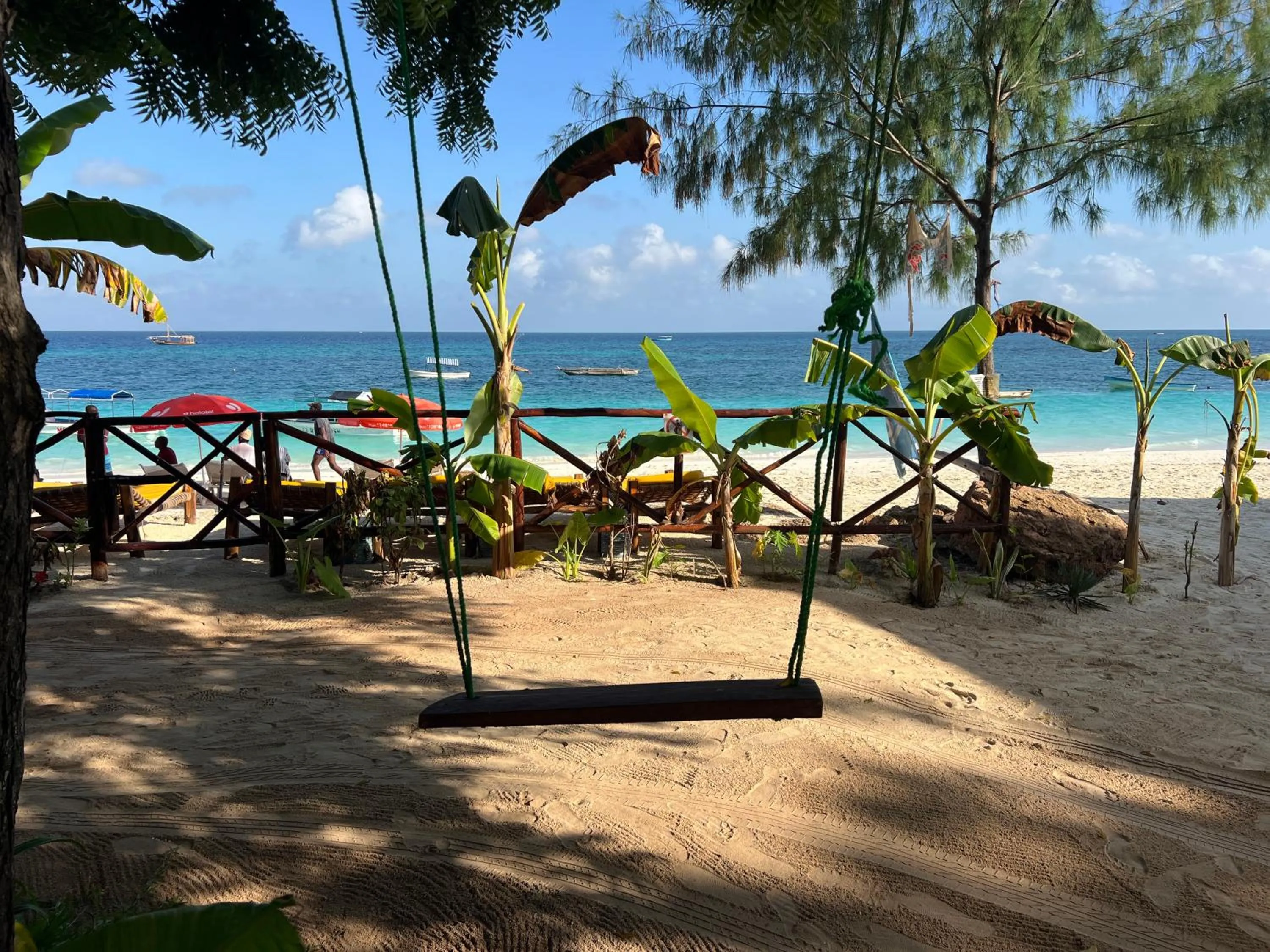 Zanzi beach hotel