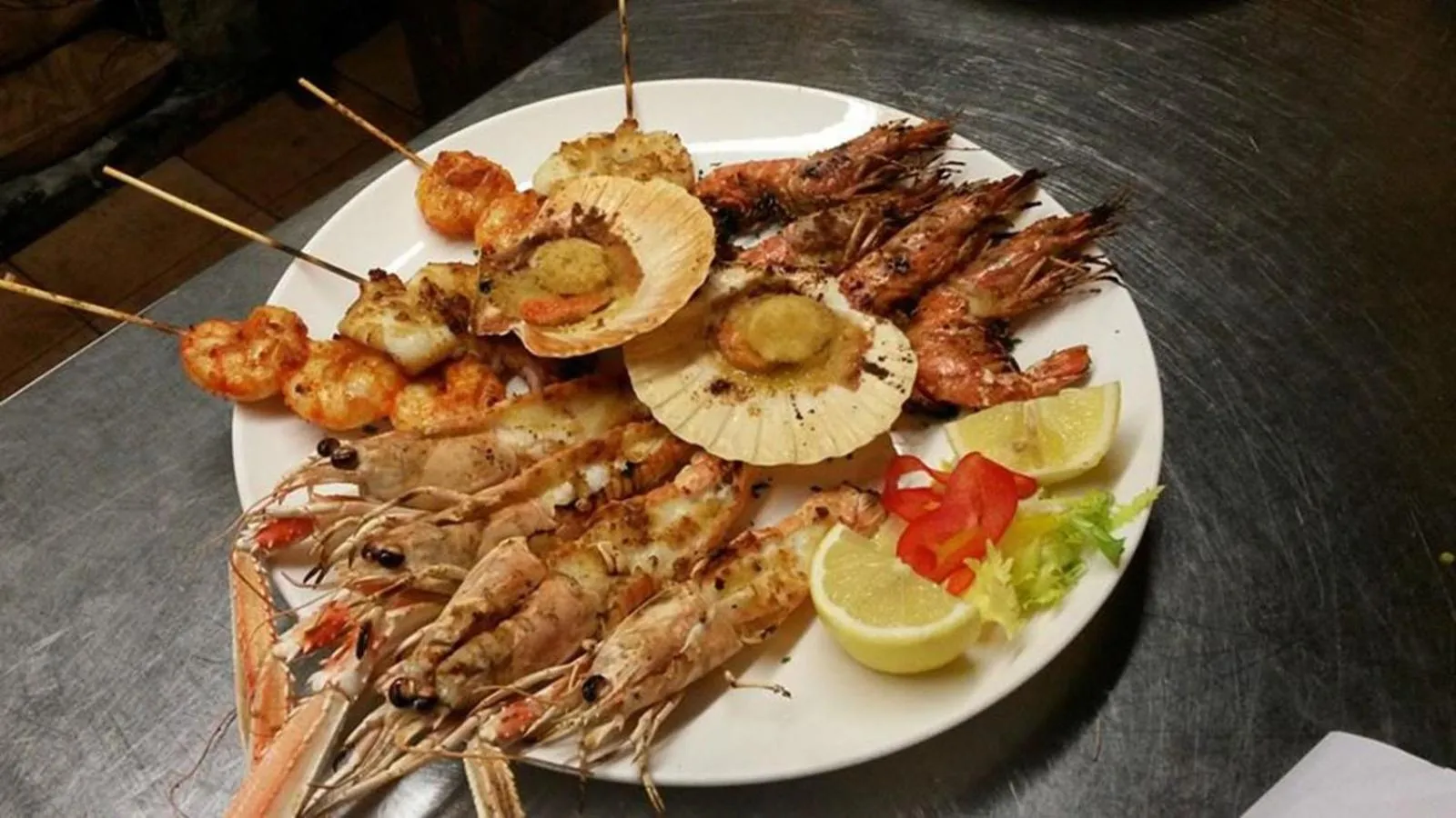 Restaurant/places to eat in Hotel Remin Plaza