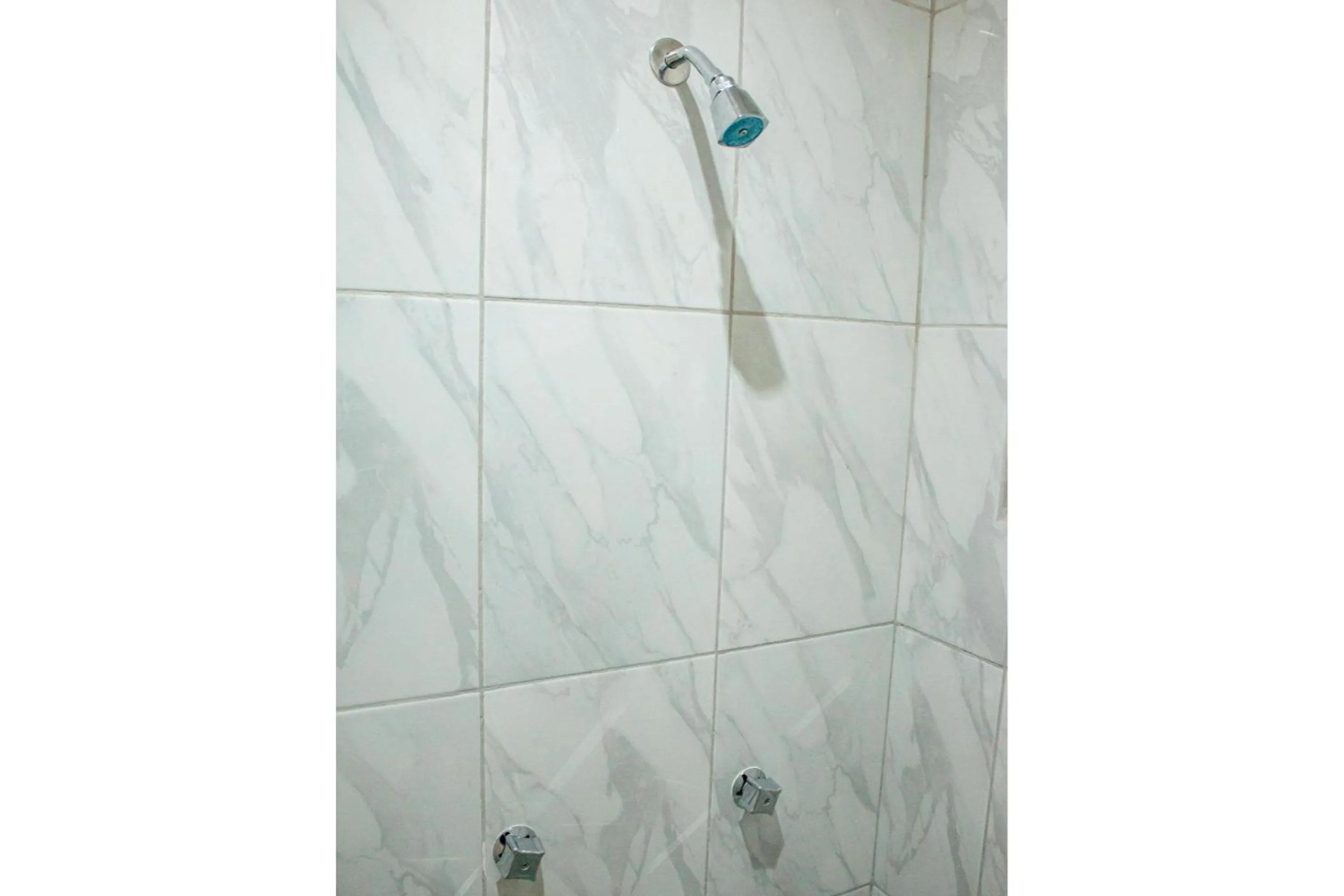 Bathroom in OYO Hotel La Playa