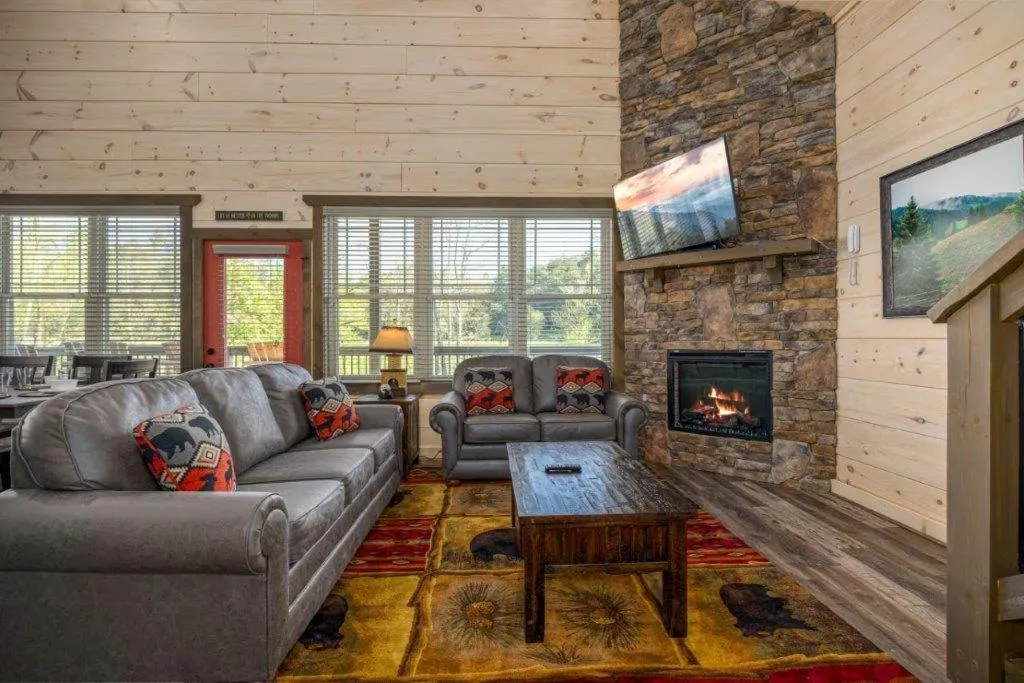 Creekside Splendor