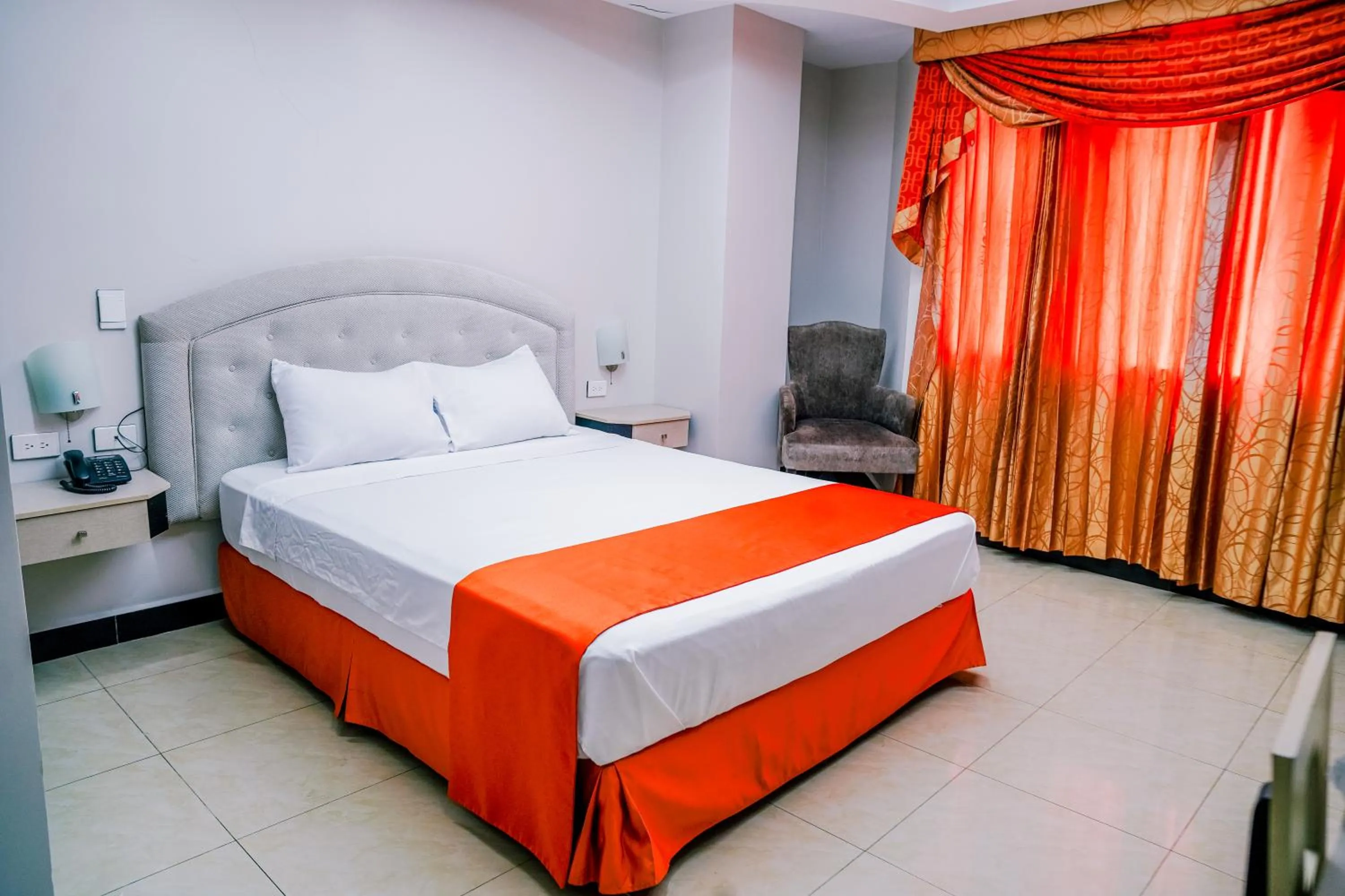 Bedroom, Bed in BRITNEY HOTEL Machala