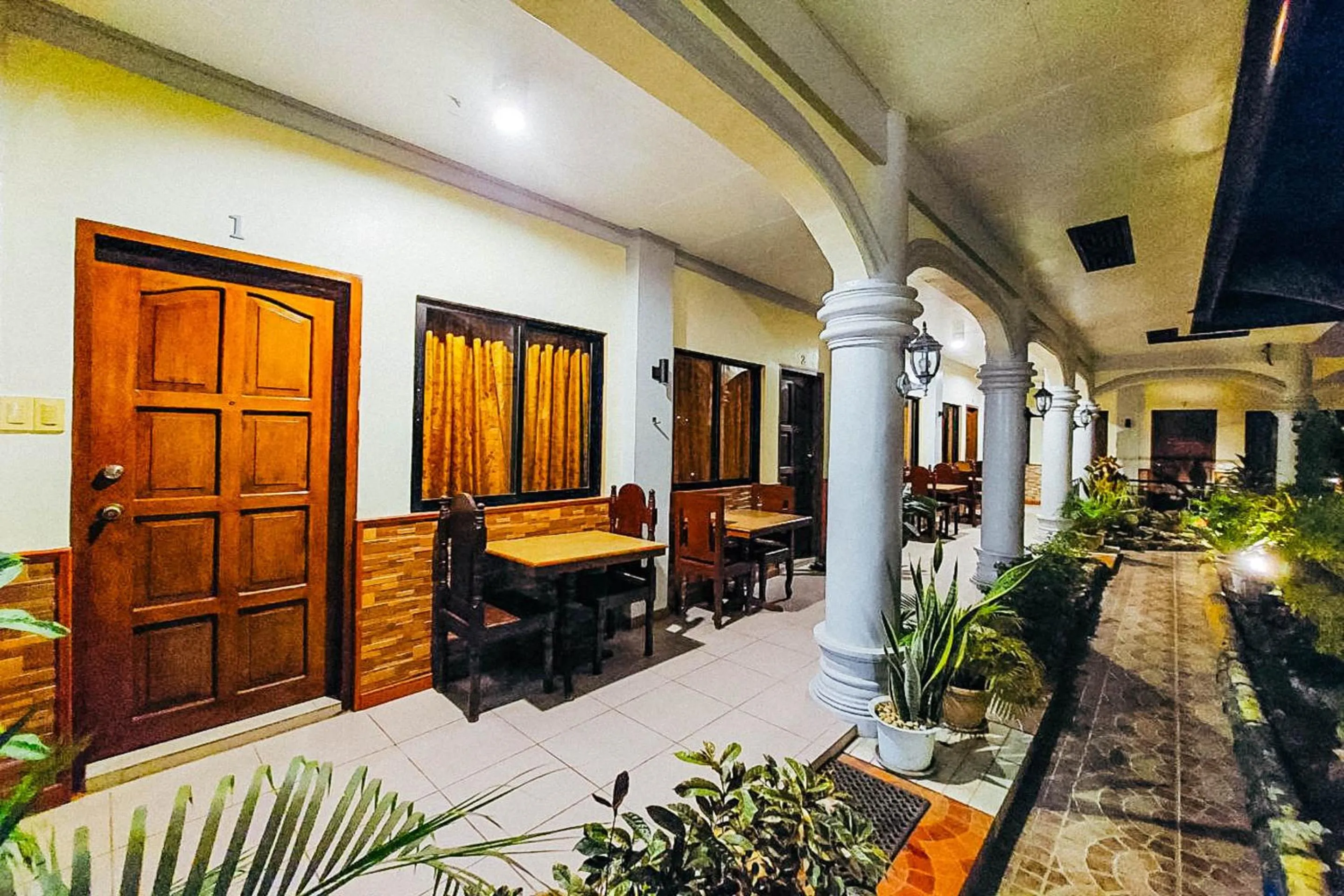 Property building in MBG Travellers Inn powered by Cocotel