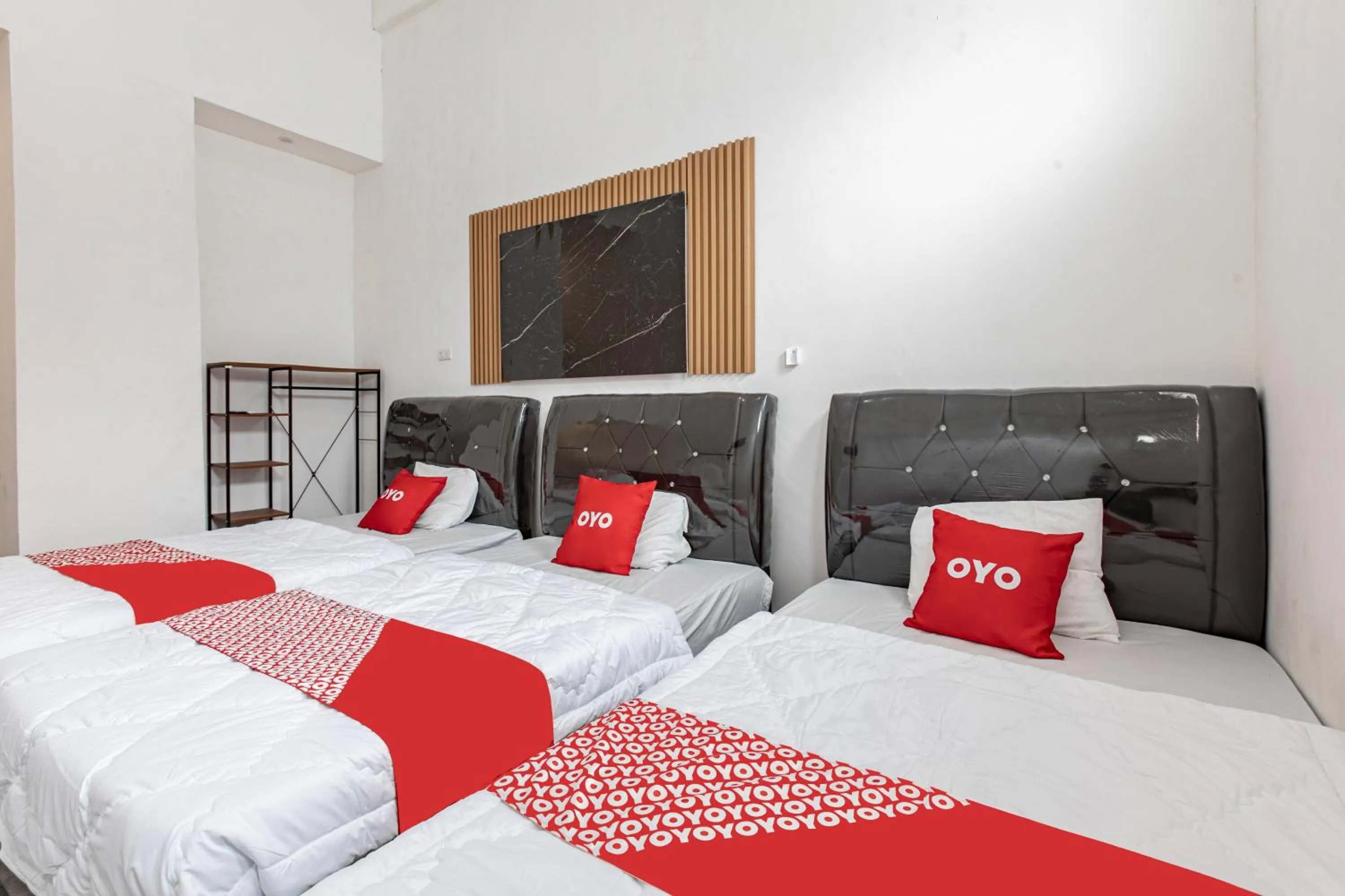 Bedroom, Bed in Hotel O Guest House Maria