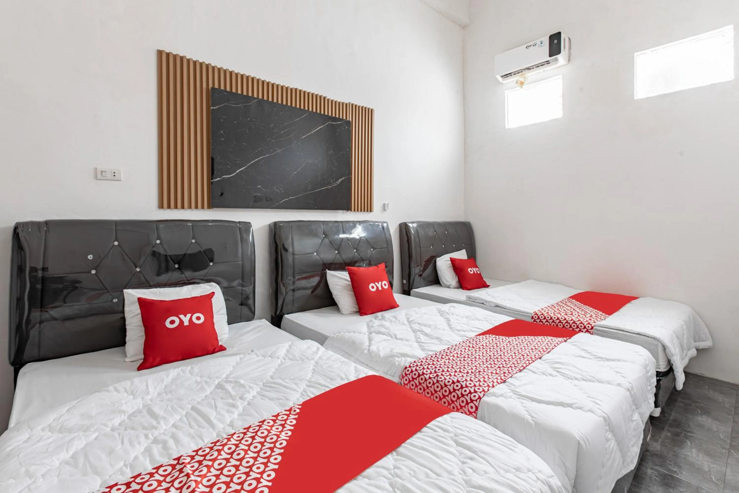 Bedroom, Bed in Hotel O Guest House Maria