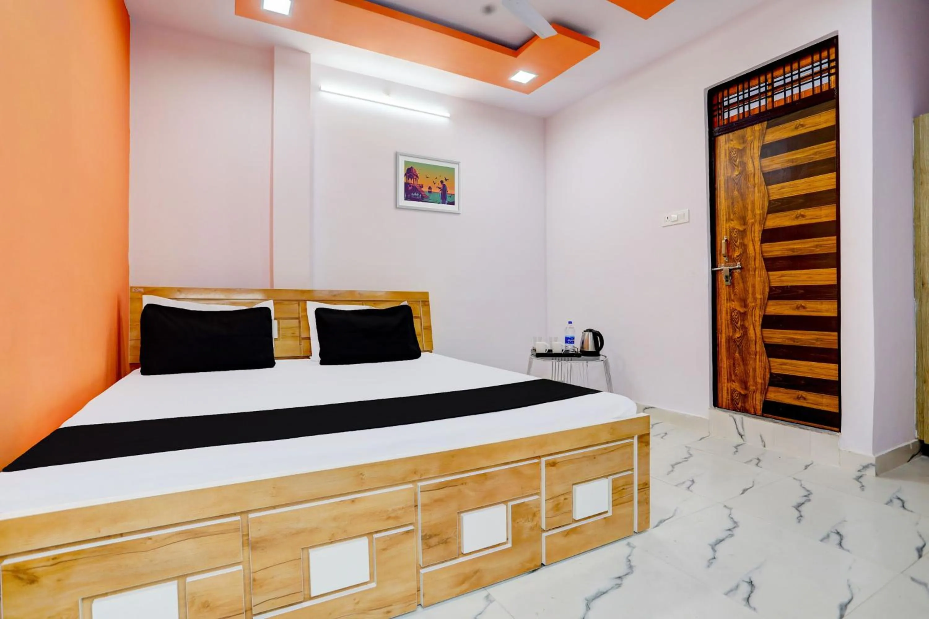 Bedroom, Bed in SPOT ON The SN Lawn