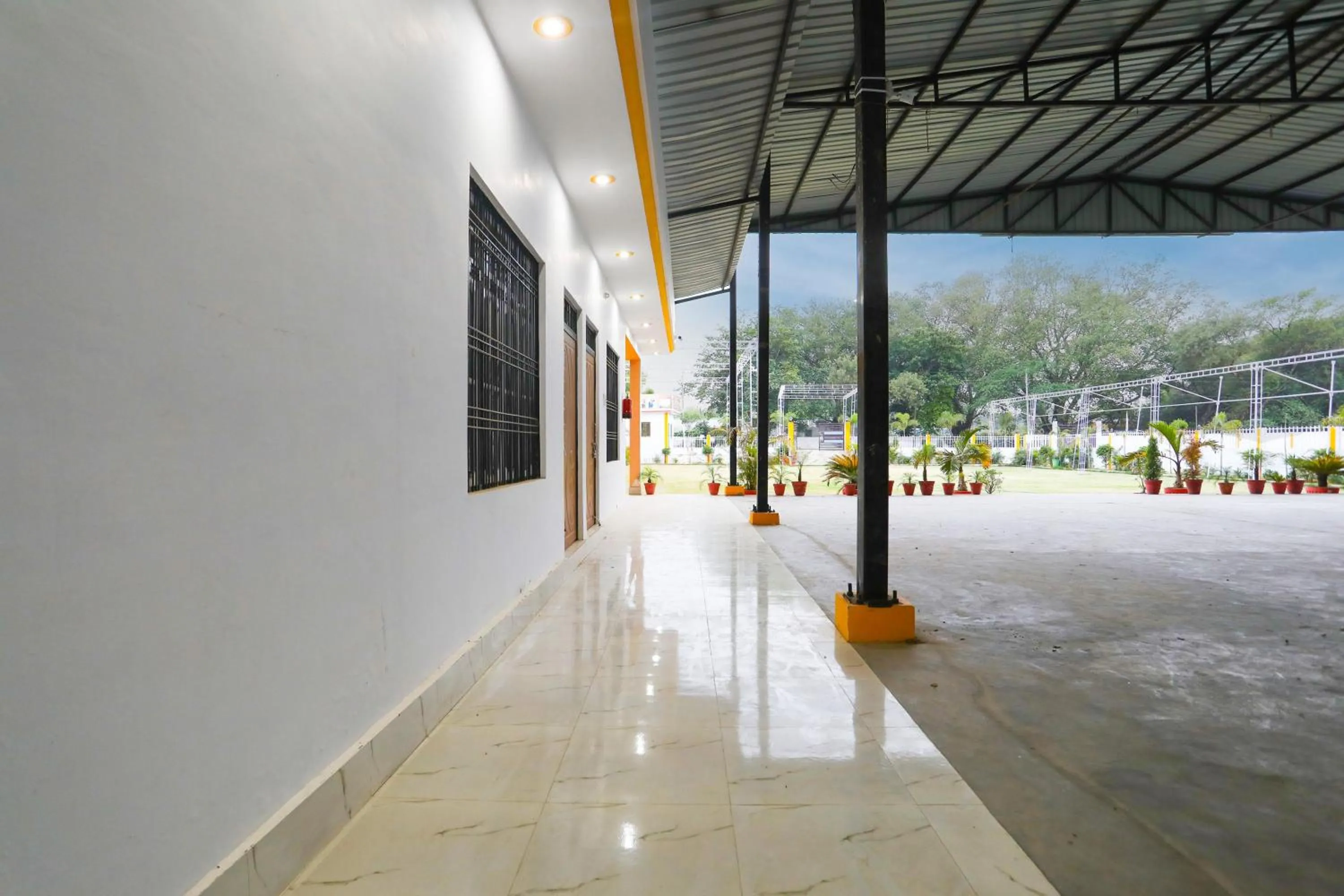 Lobby or reception in SPOT ON The SN Lawn