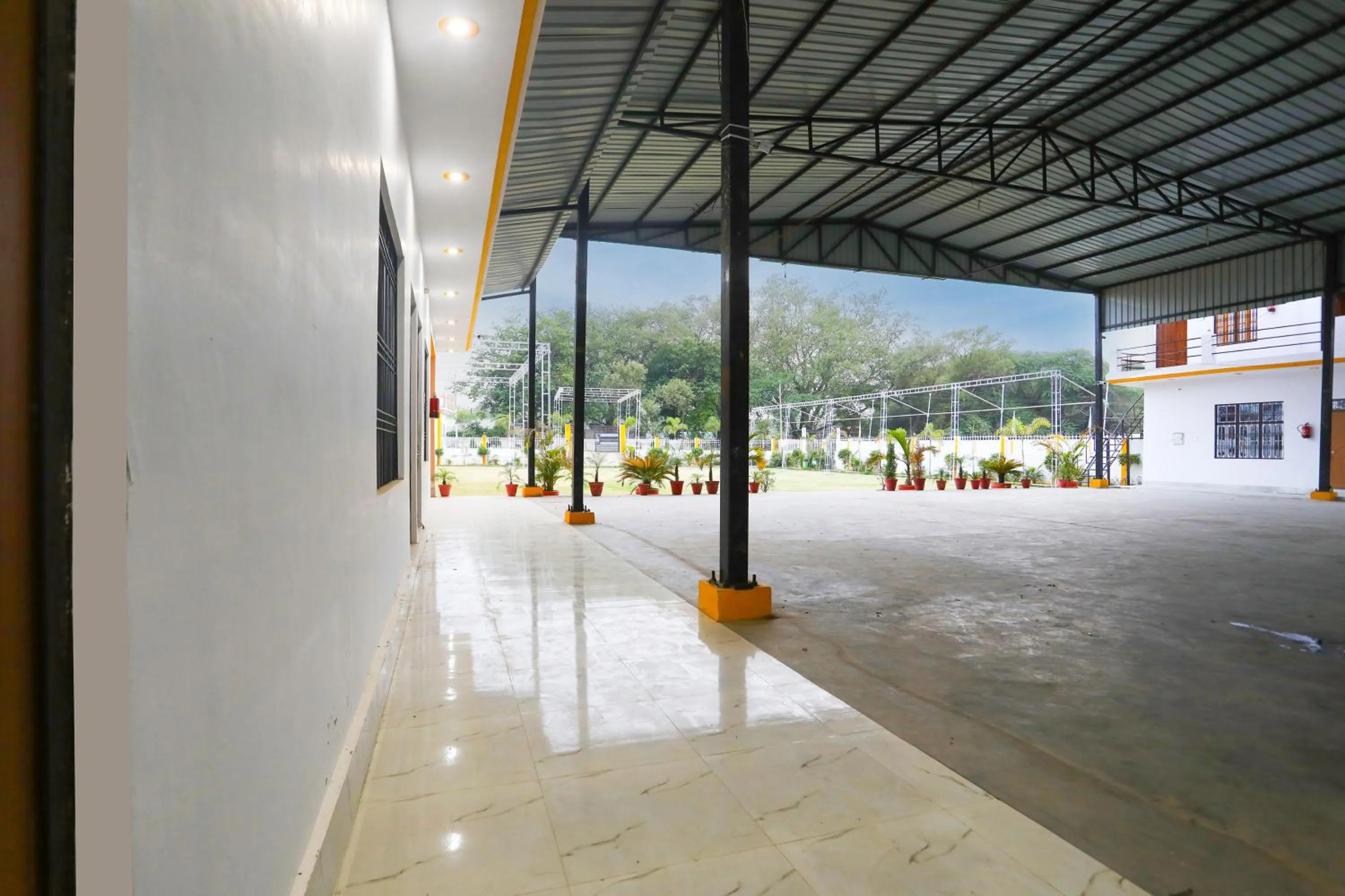 Lobby or reception in SPOT ON The SN Lawn